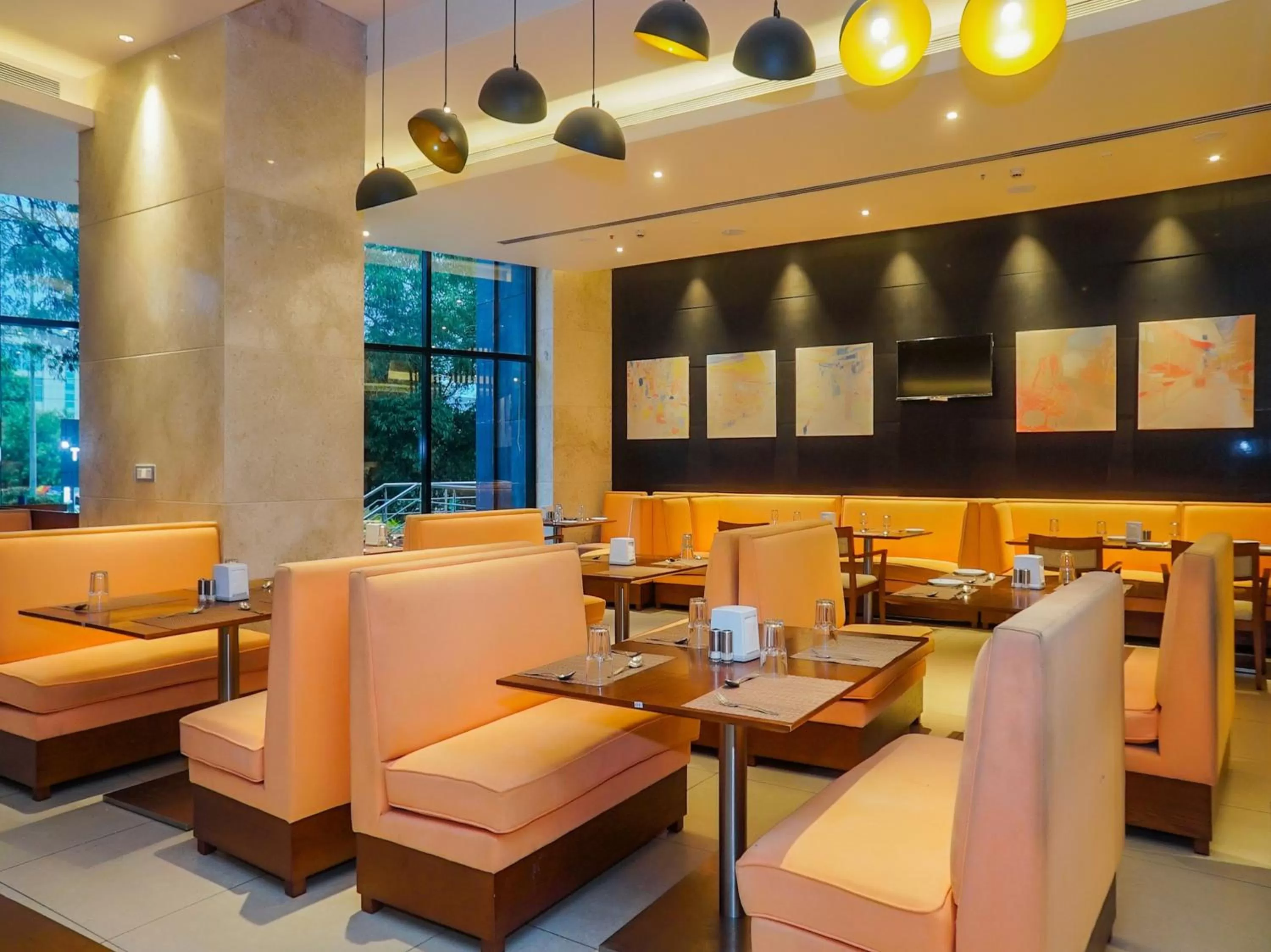 Restaurant/places to eat in Grand Tamanna Hotel