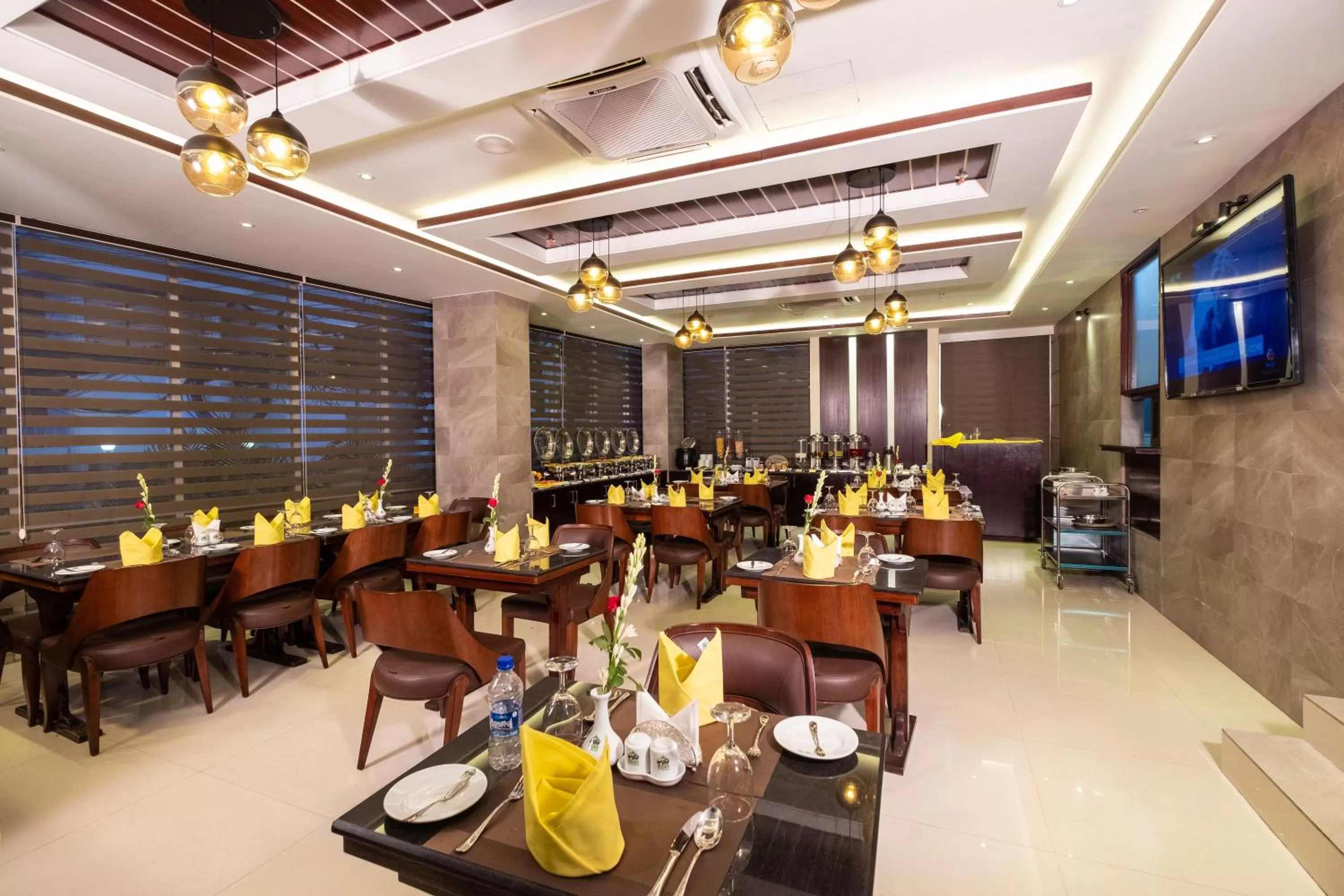 Restaurant/places to eat in After Hours Residence