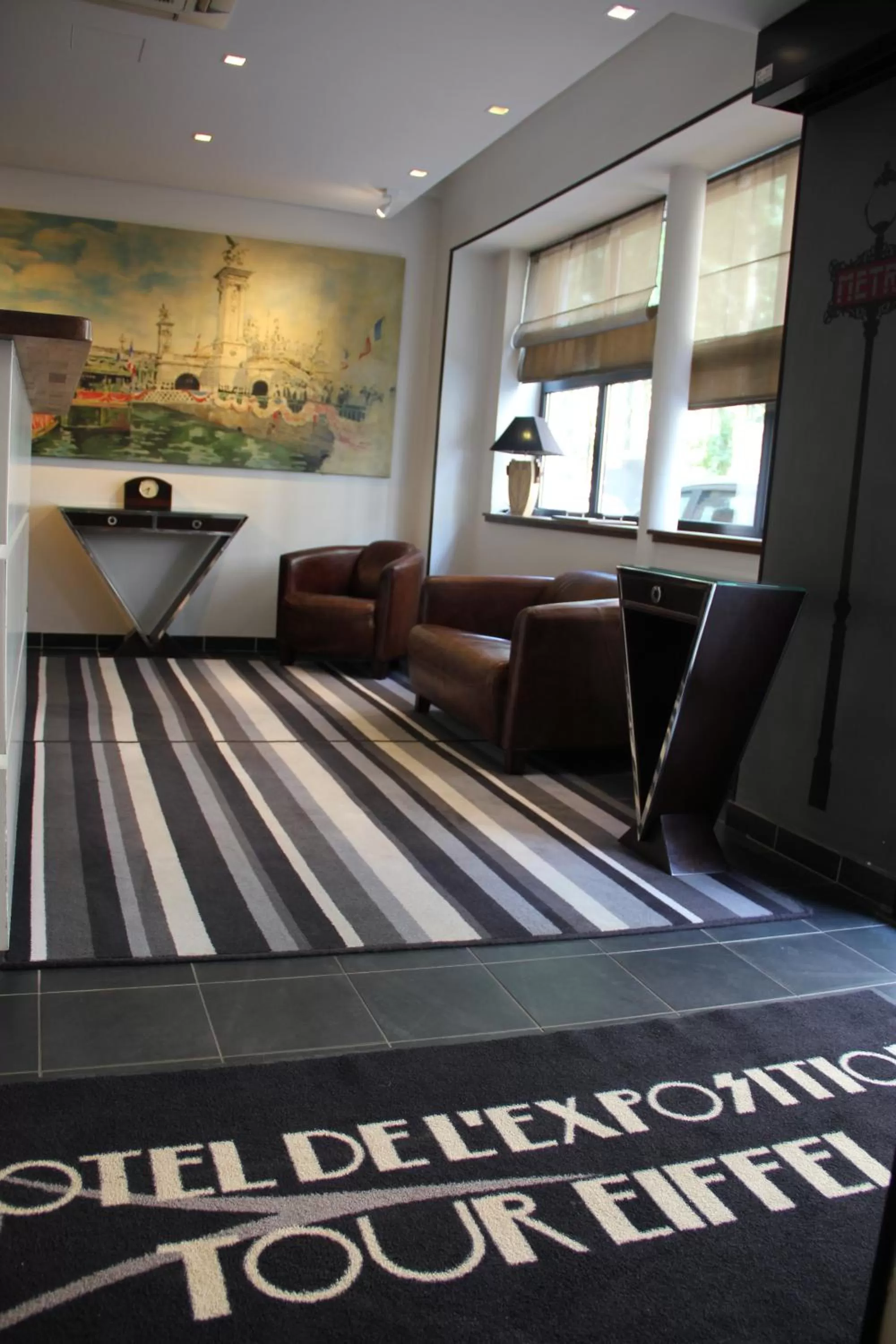 Lobby or reception in Hôtel de l'Exposition - Tour Eiffel