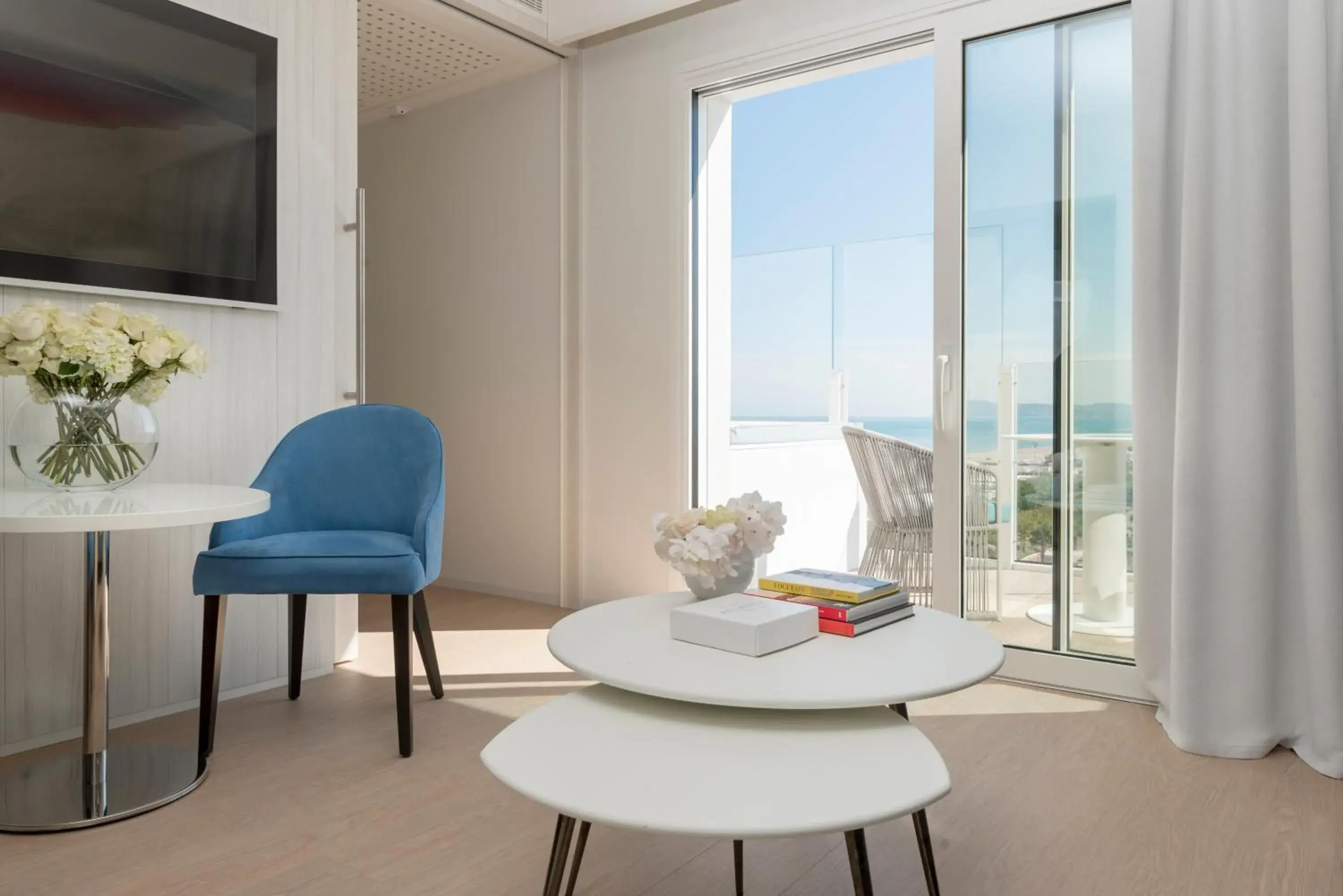 Deluxe Suite in Atlantic Hotel & SPA Deluxe Suite in Atlantic Hotel & SPA