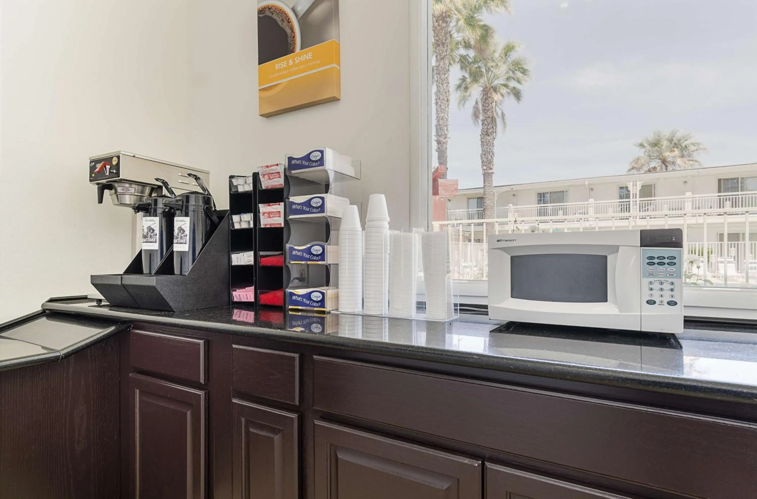 Coffee/tea facilities in Motel 6-Santa Maria, CA - South