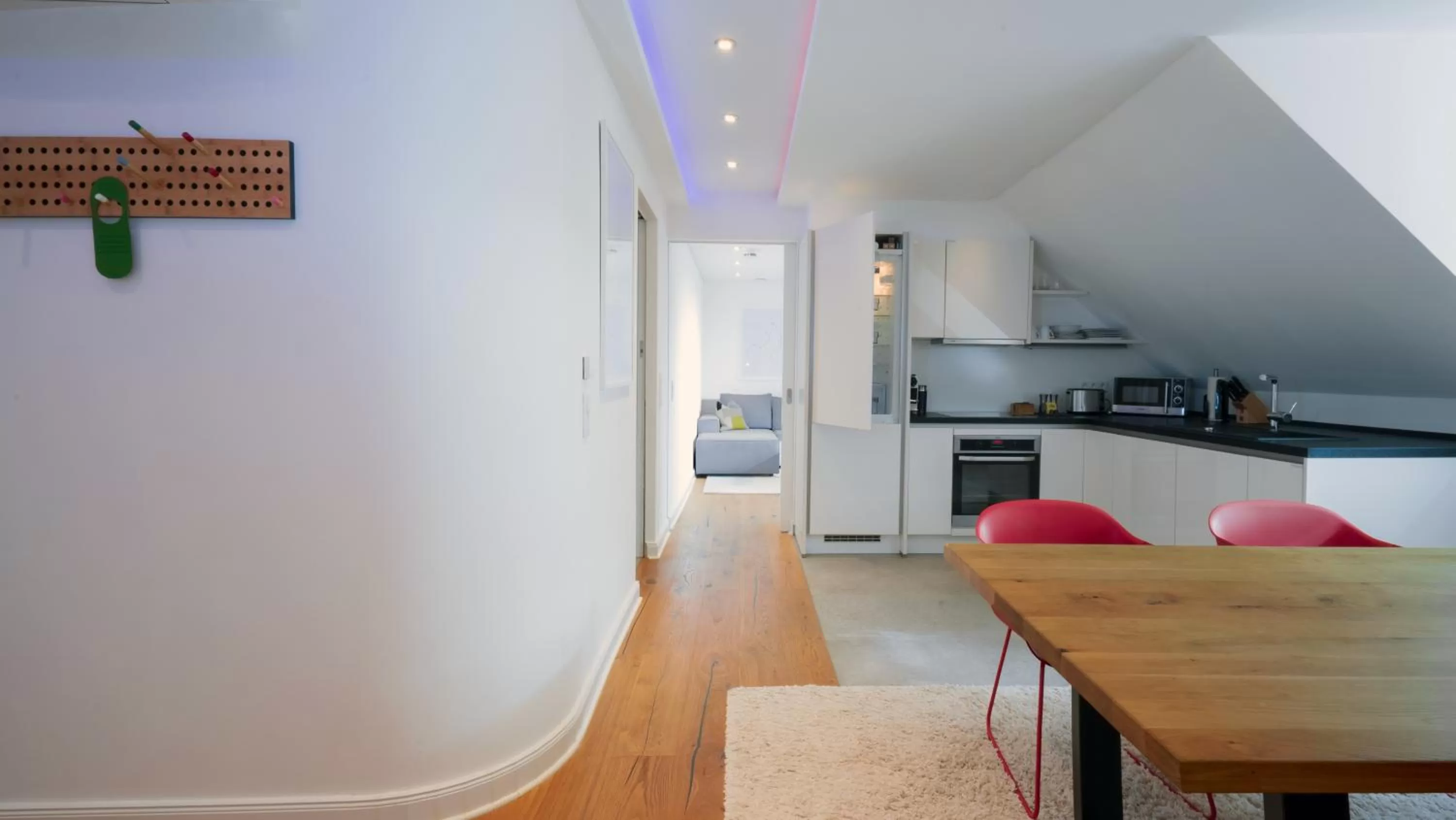 Superior Serviced Apartment with 3 Rooms and big Double Bed in Boutique Suites Heidelberg Alte Zigarrenmanufaktur