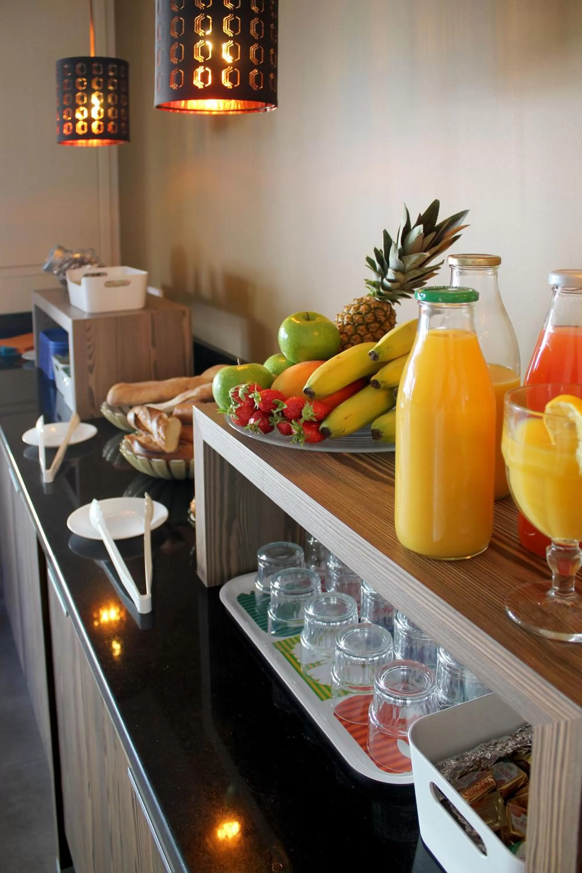 Food and drinks in Hôtel Le Printemps