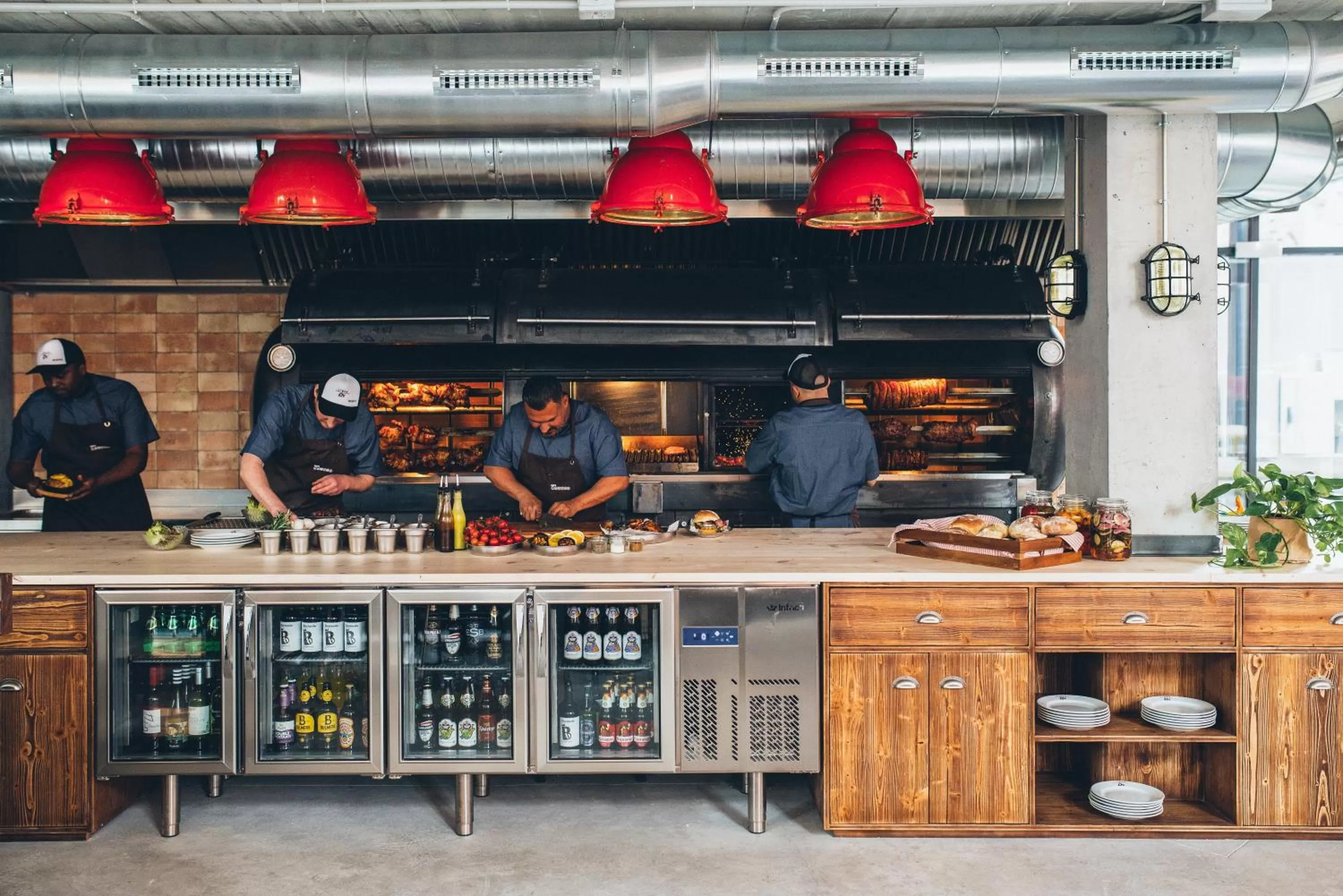 Restaurant/places to eat in Bastardo Hostel