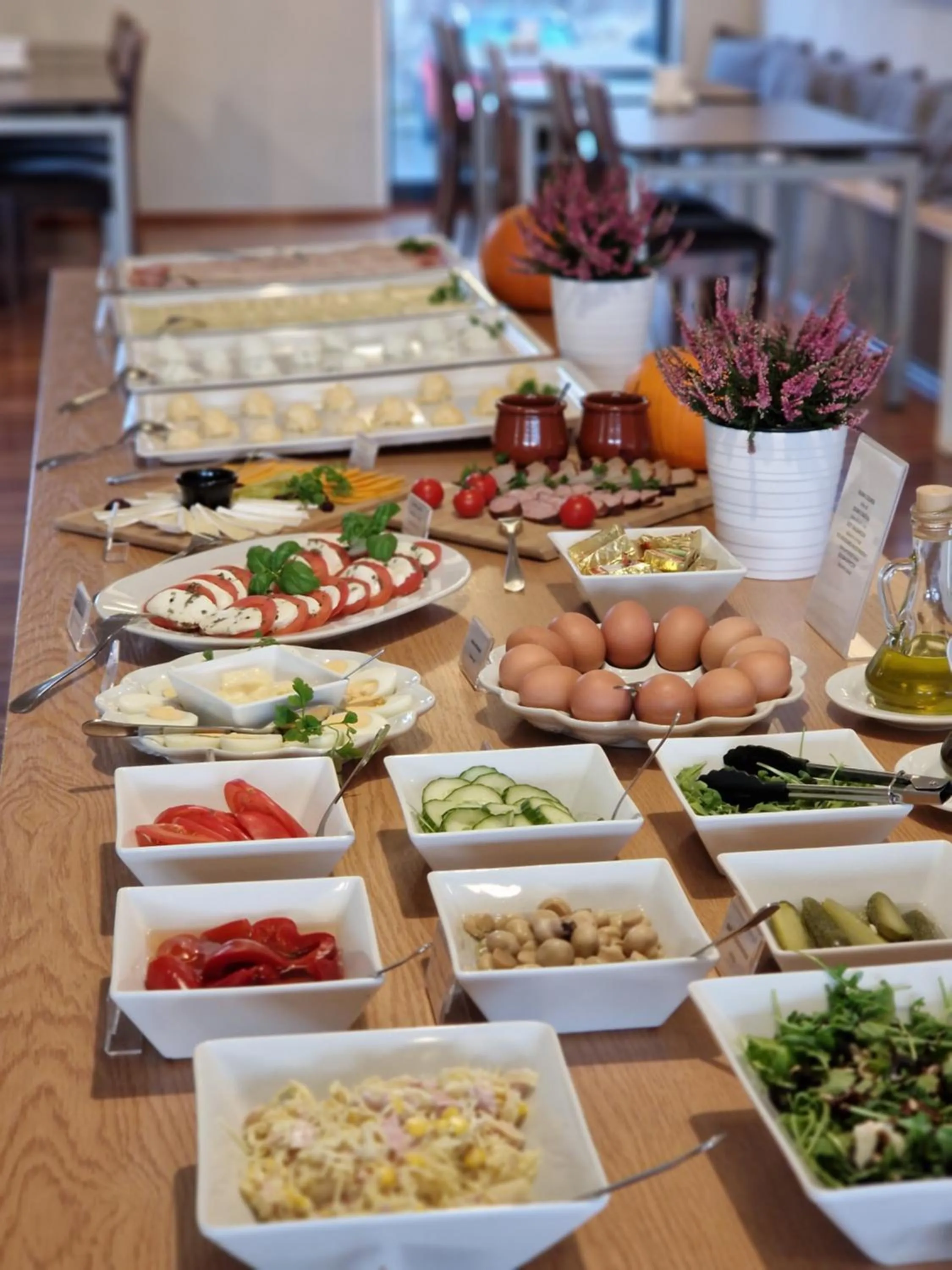 Restaurant/places to eat in Weiser Hotel