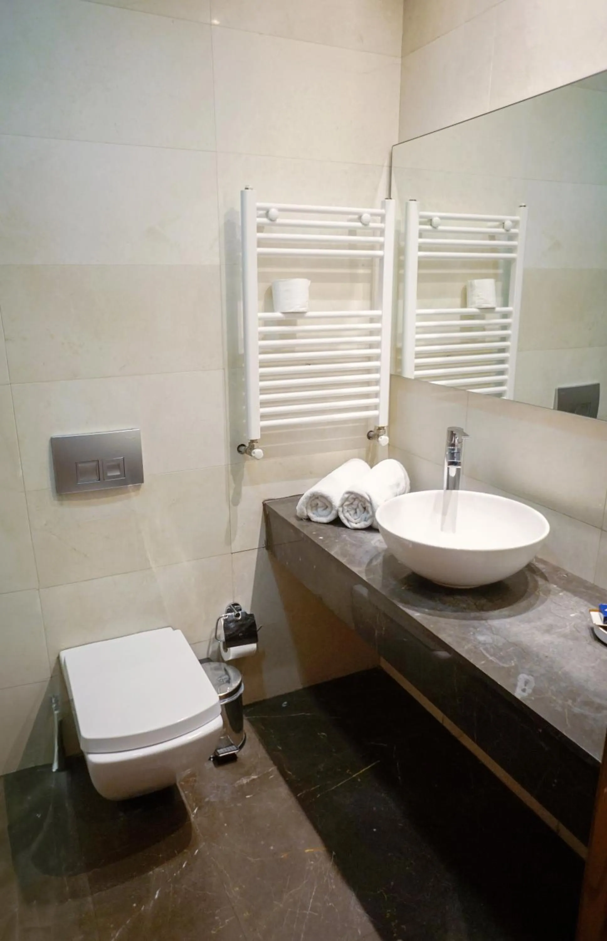 Shower in Triada Hotel Taksim - Special Category