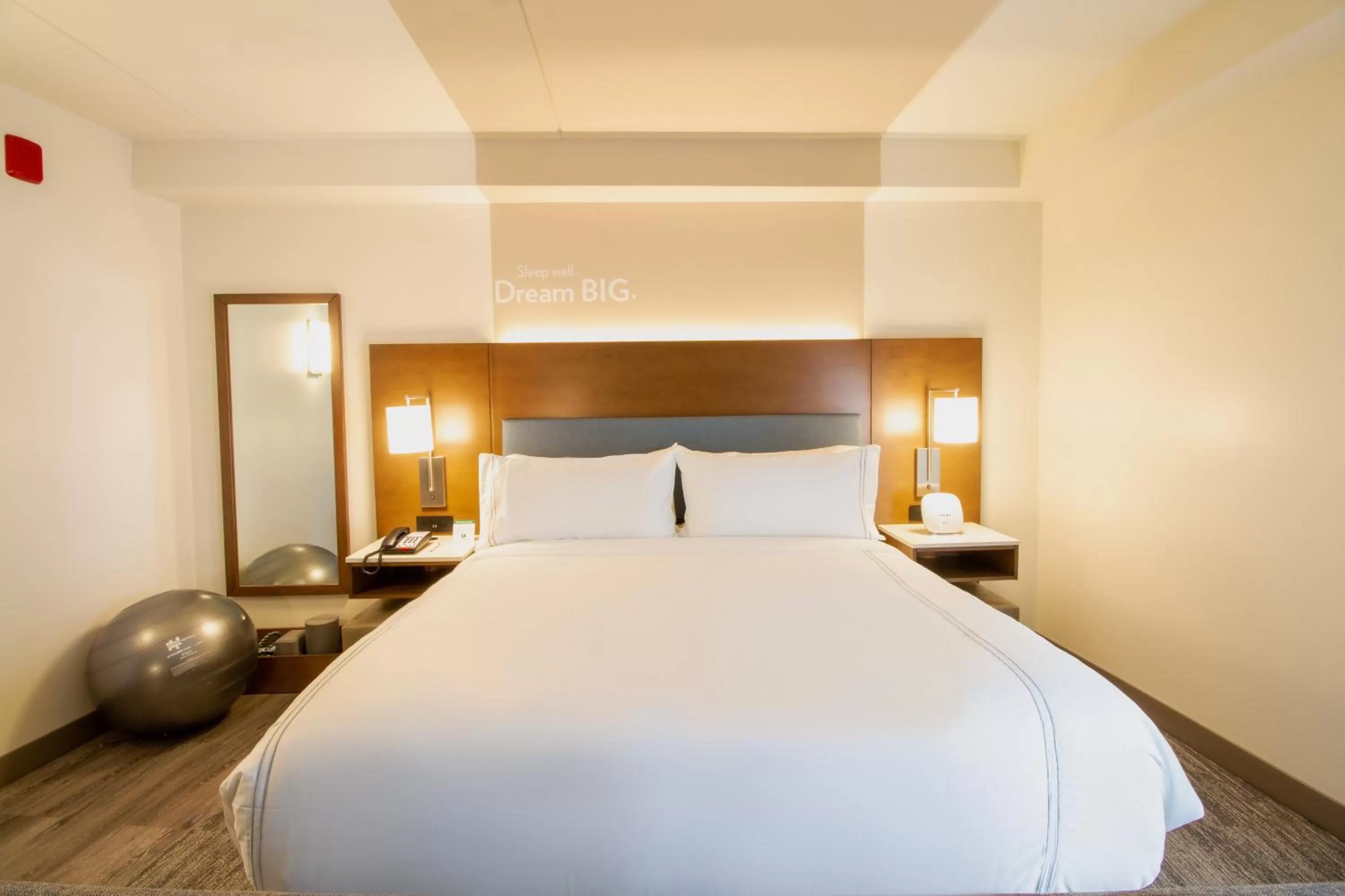 Photo of the whole room in EVEN Hotel Manchester Airport by IHG