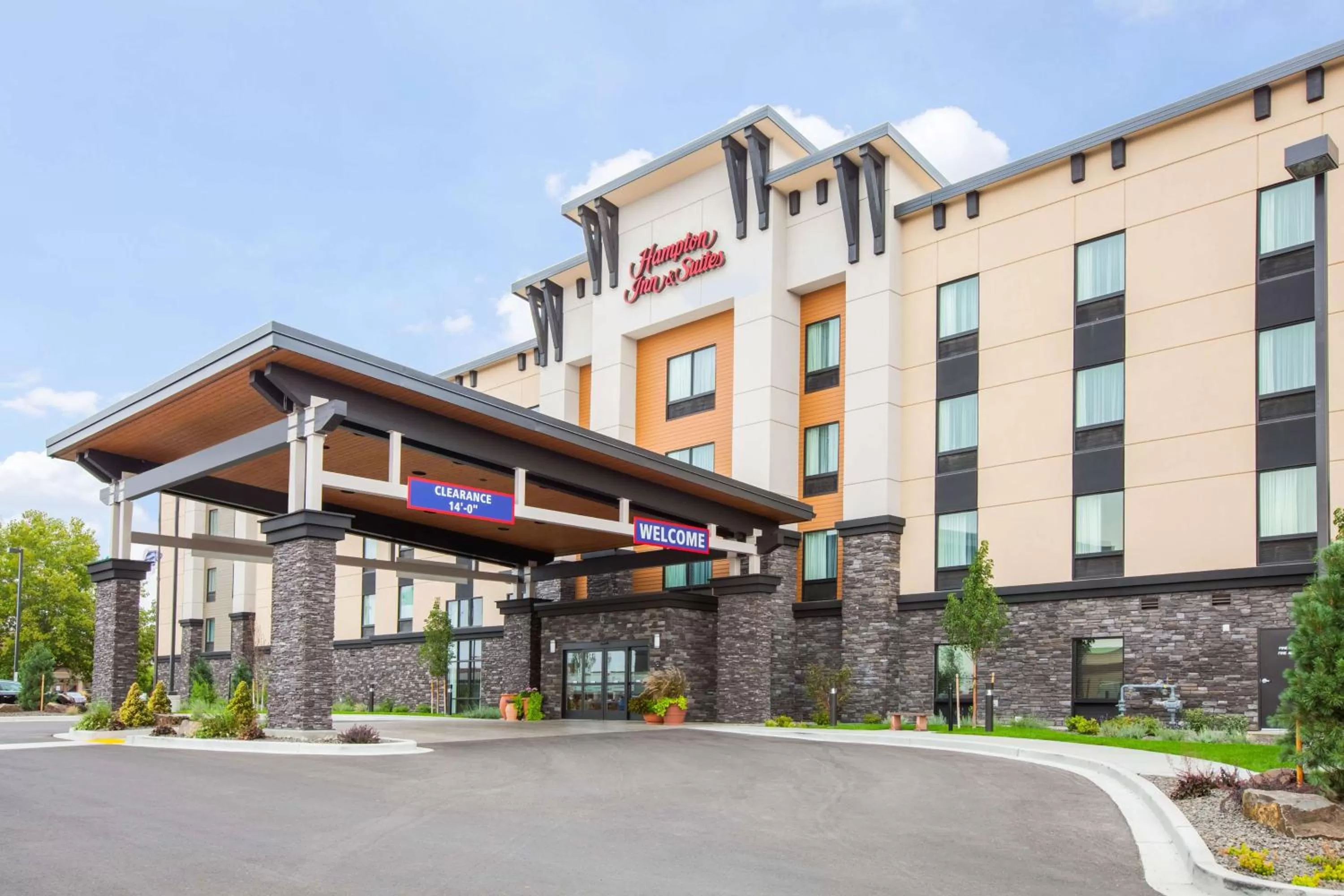 Property building in Hampton Inn & Suites Pasco/Tri-Cities, WA