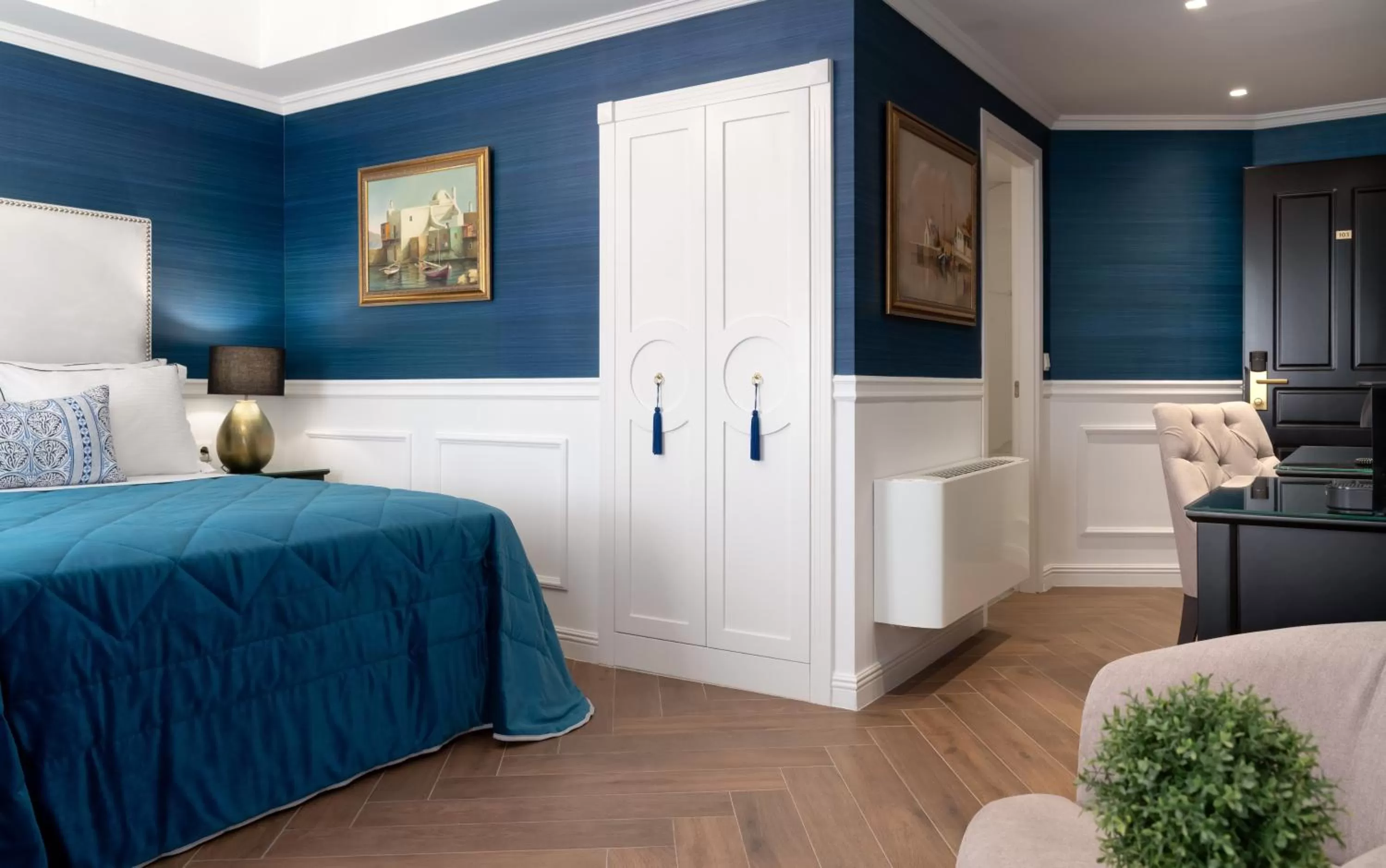 Bedroom, Bed in Evripidou Suites