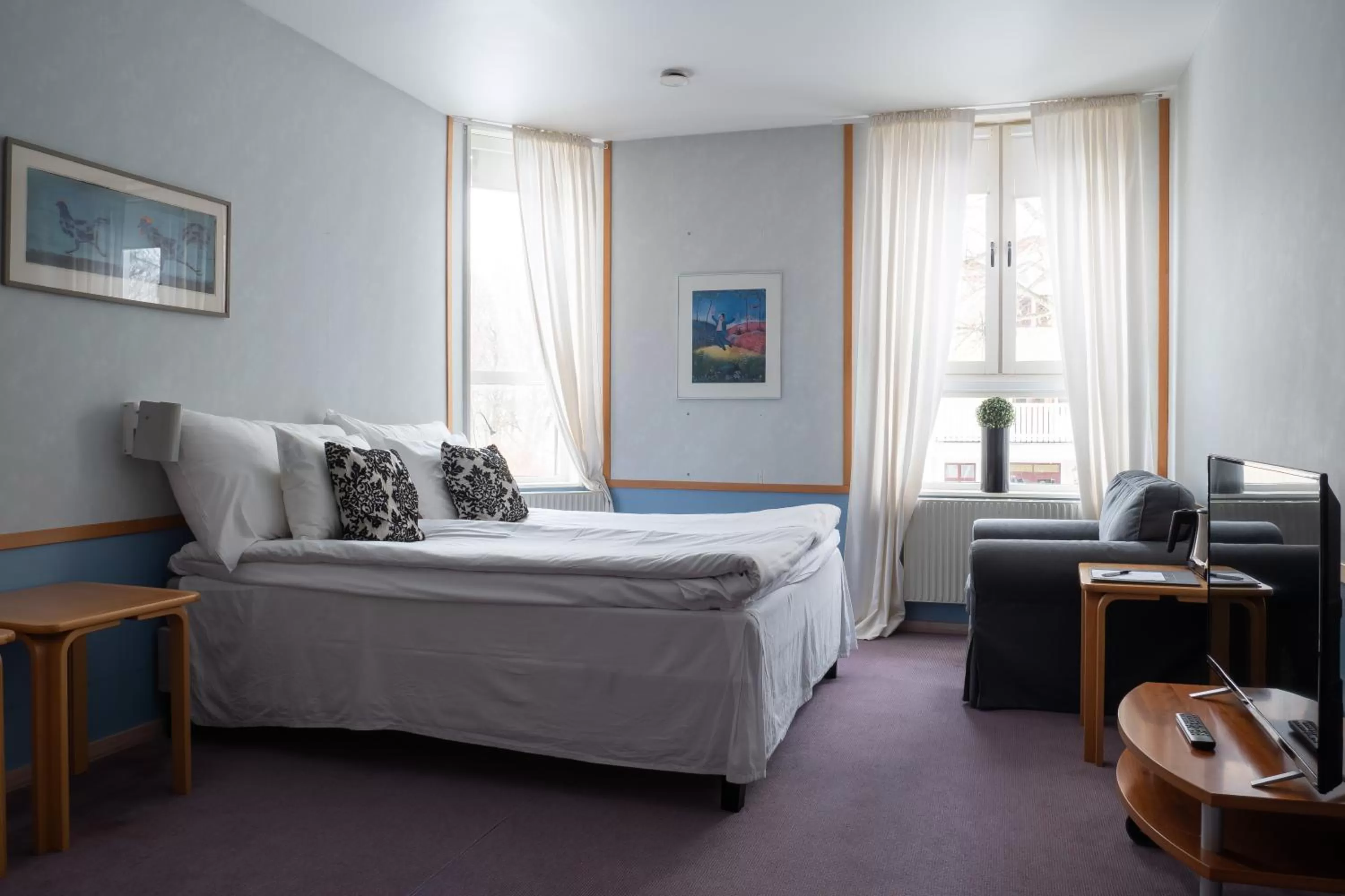 Bedroom, Bed in Karstorp Säteri – Hotell och Konferens