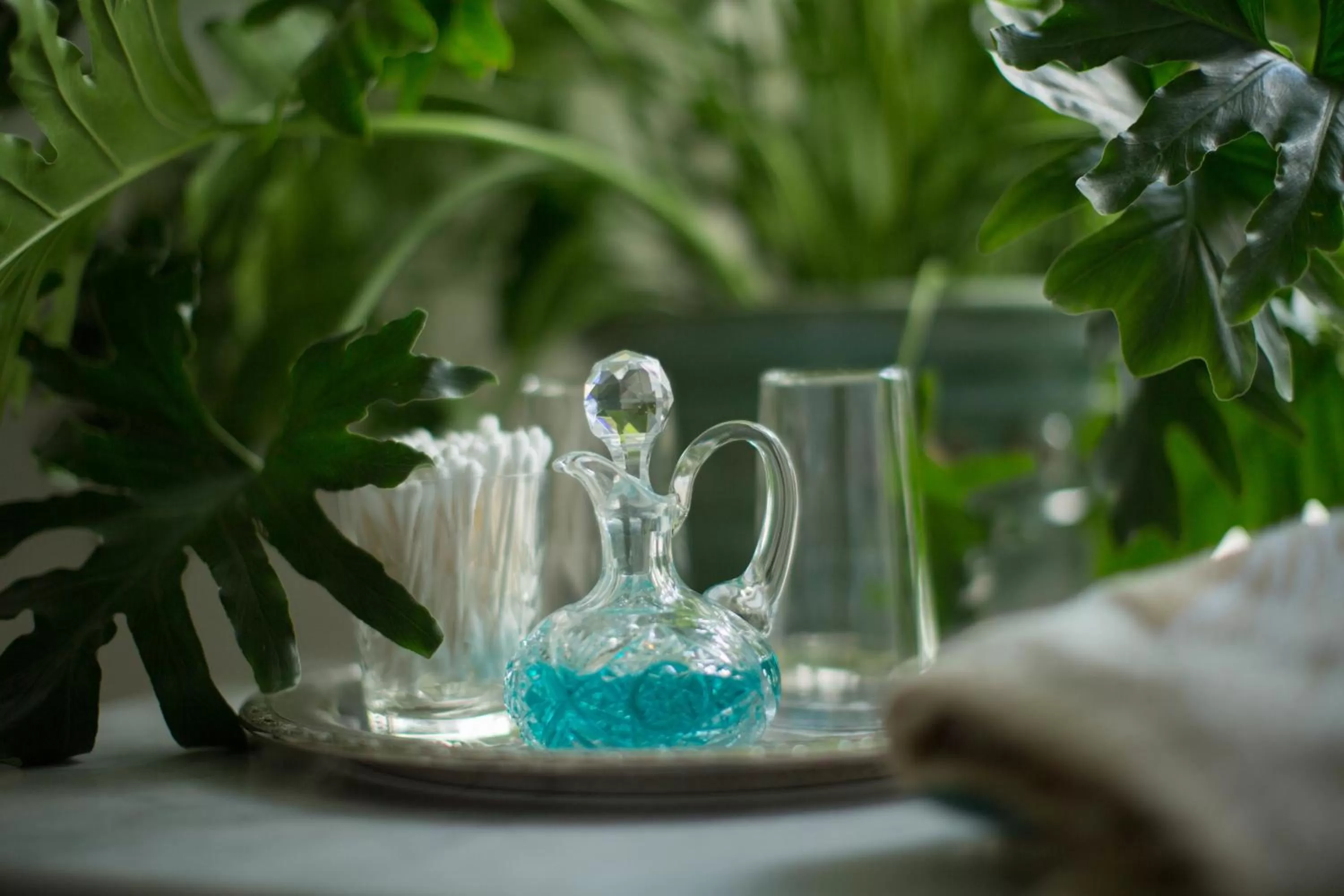 Bathroom, Drinks in 10 Clarke