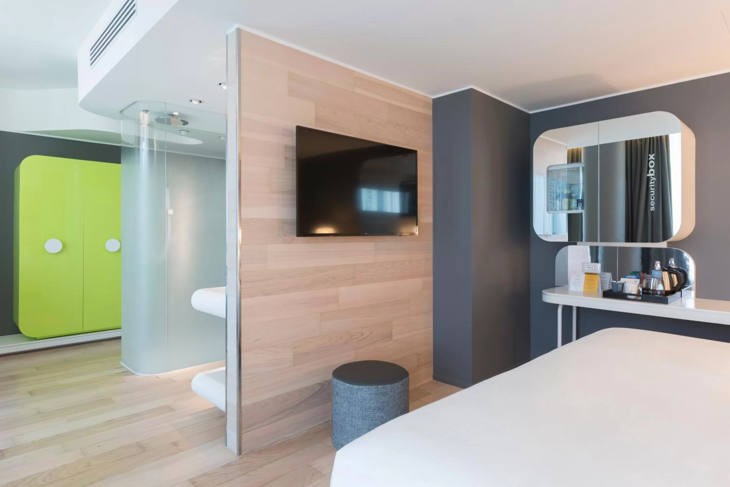 Bedroom, Bed in voco Milan-Fiere by IHG
