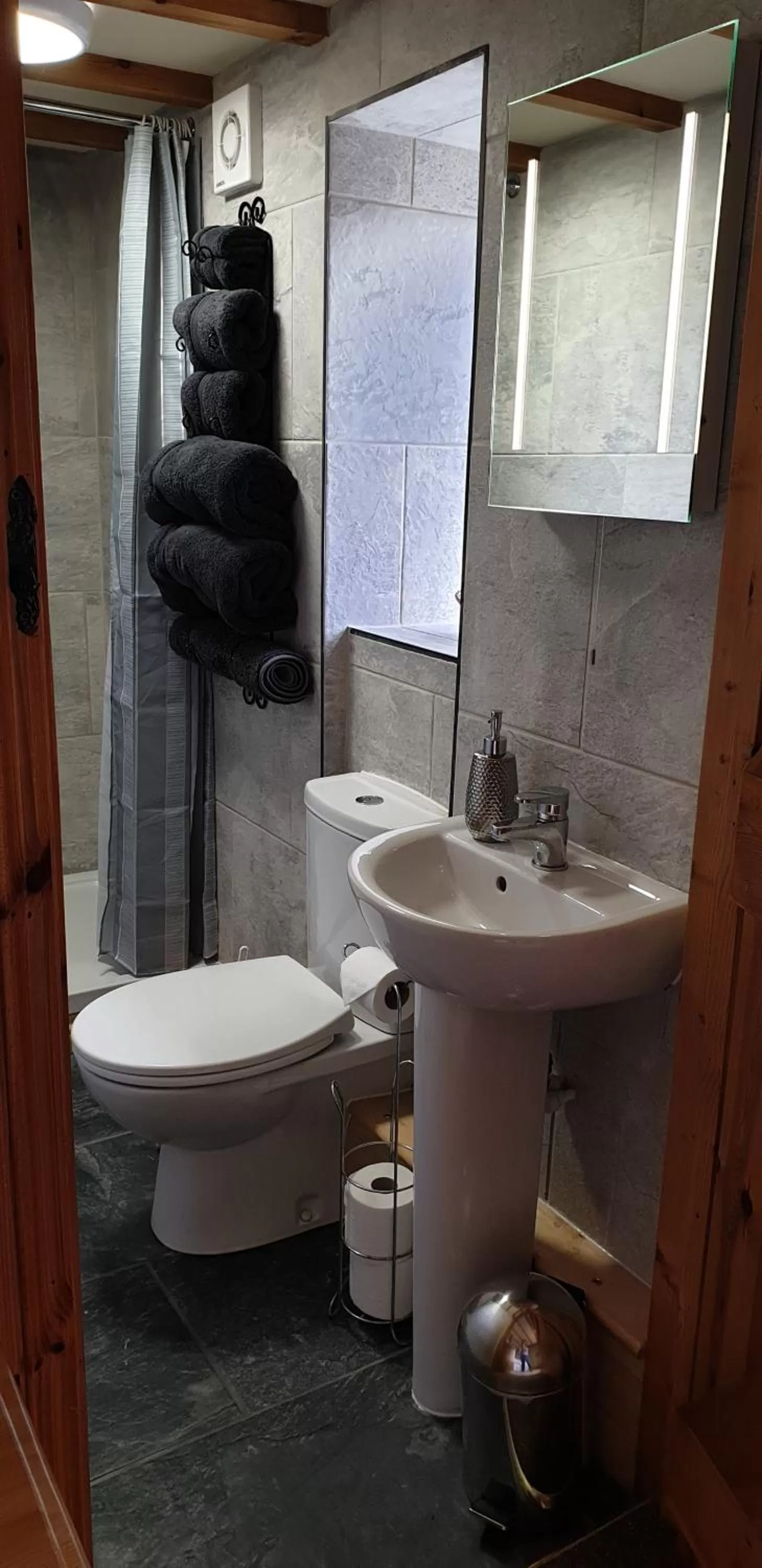 Bathroom in Middle Woodbatch B&B