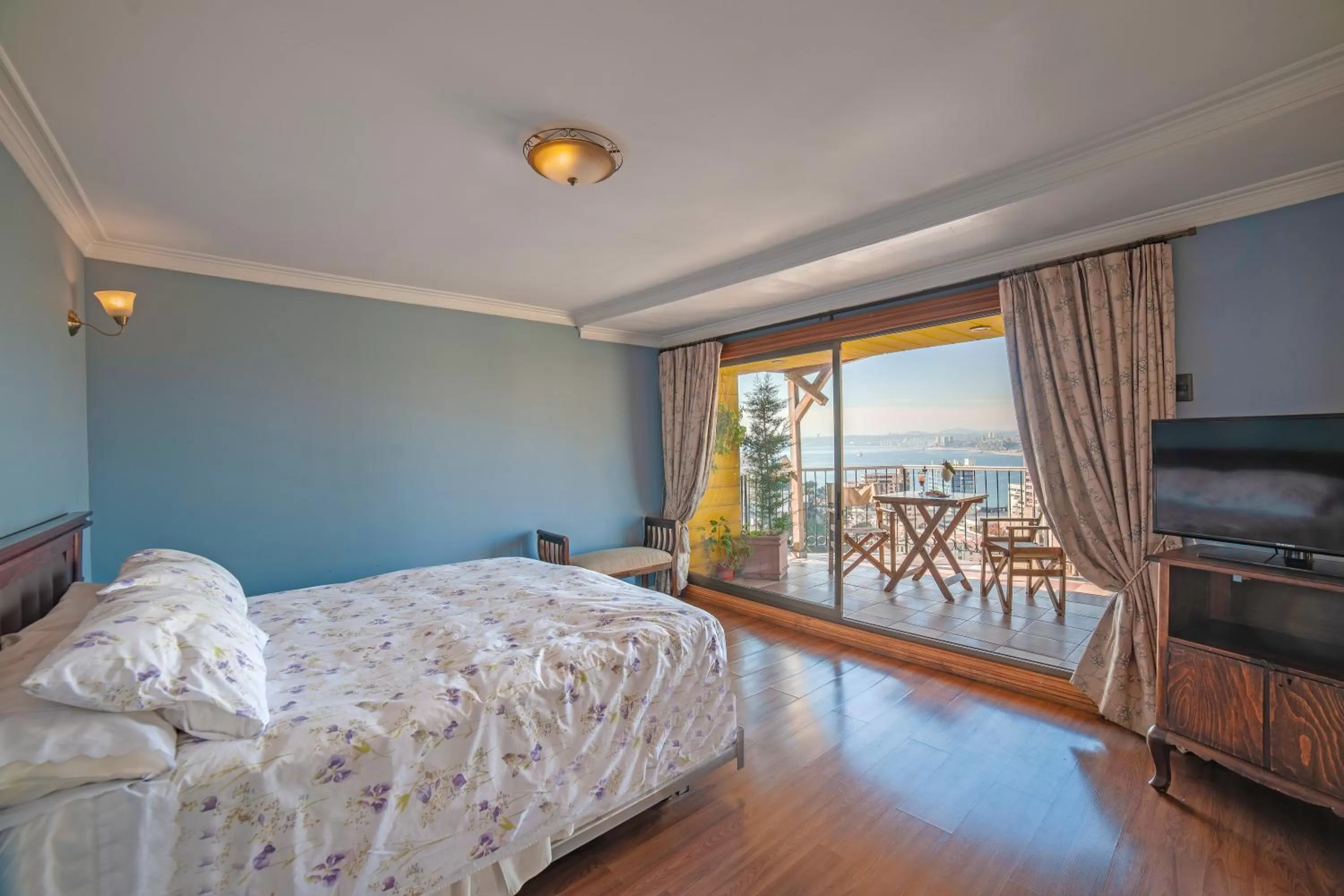 Balcony/Terrace, Bed in Hotel Boutique Casa Vander