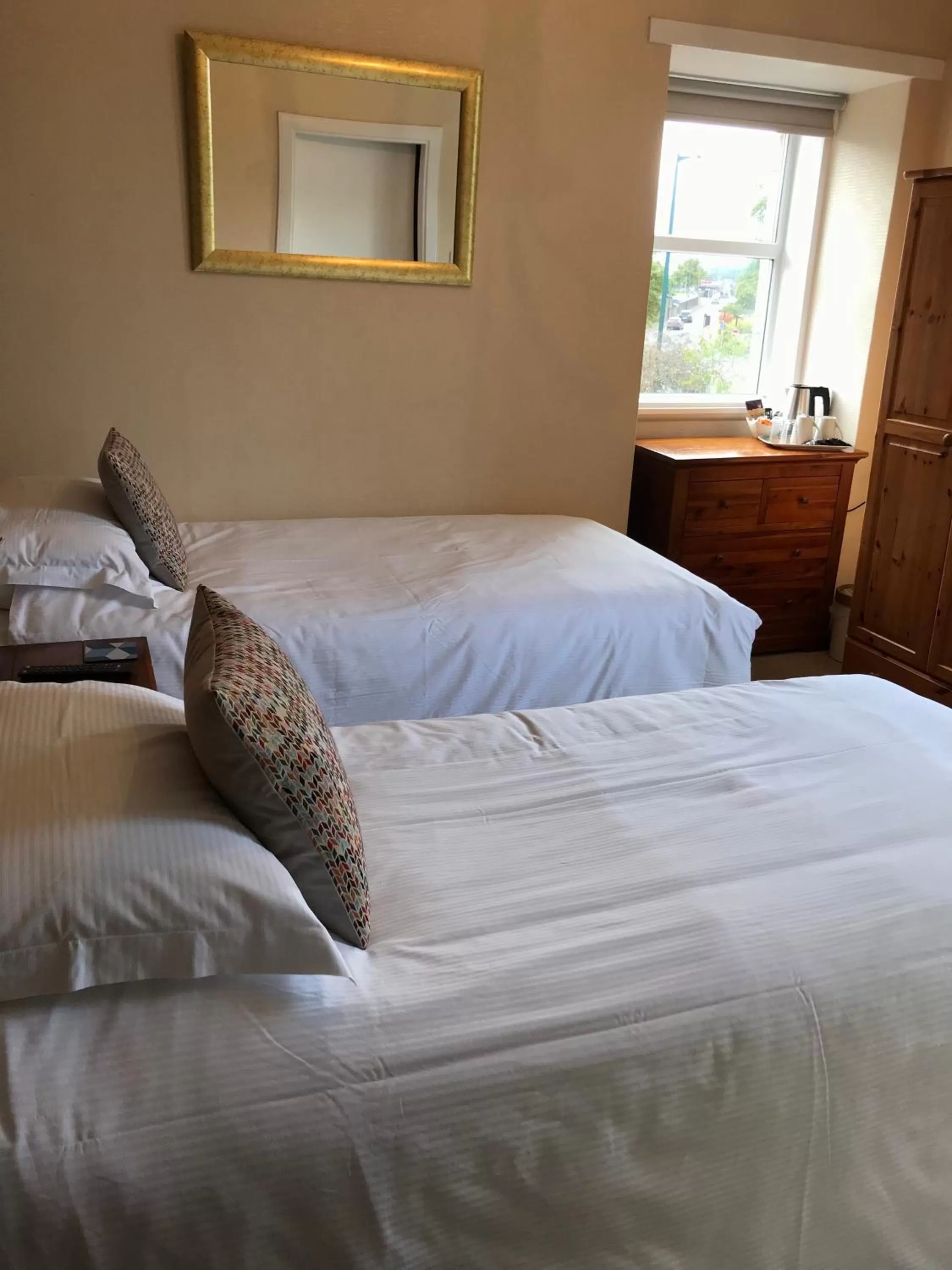 Bedroom, Bed in West End Guest House