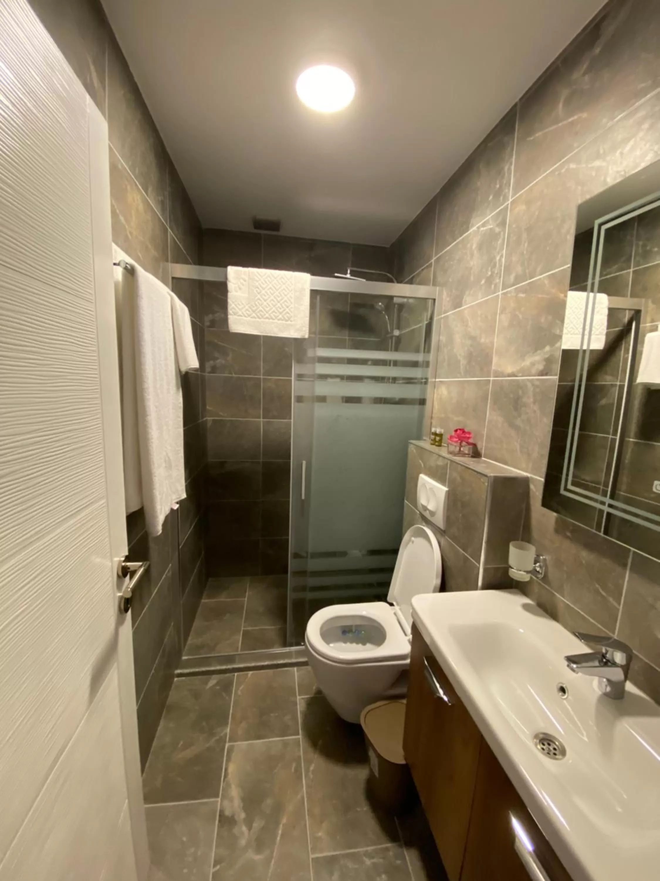 Bathroom in Hotel Kolonja's