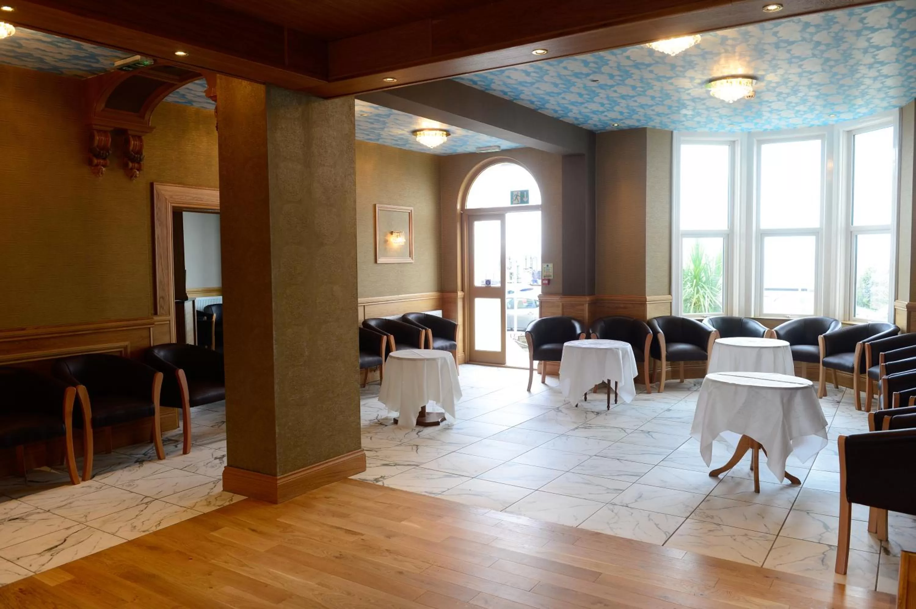 Banquet/Function facilities in Four Saints Brig Y Don Hotel