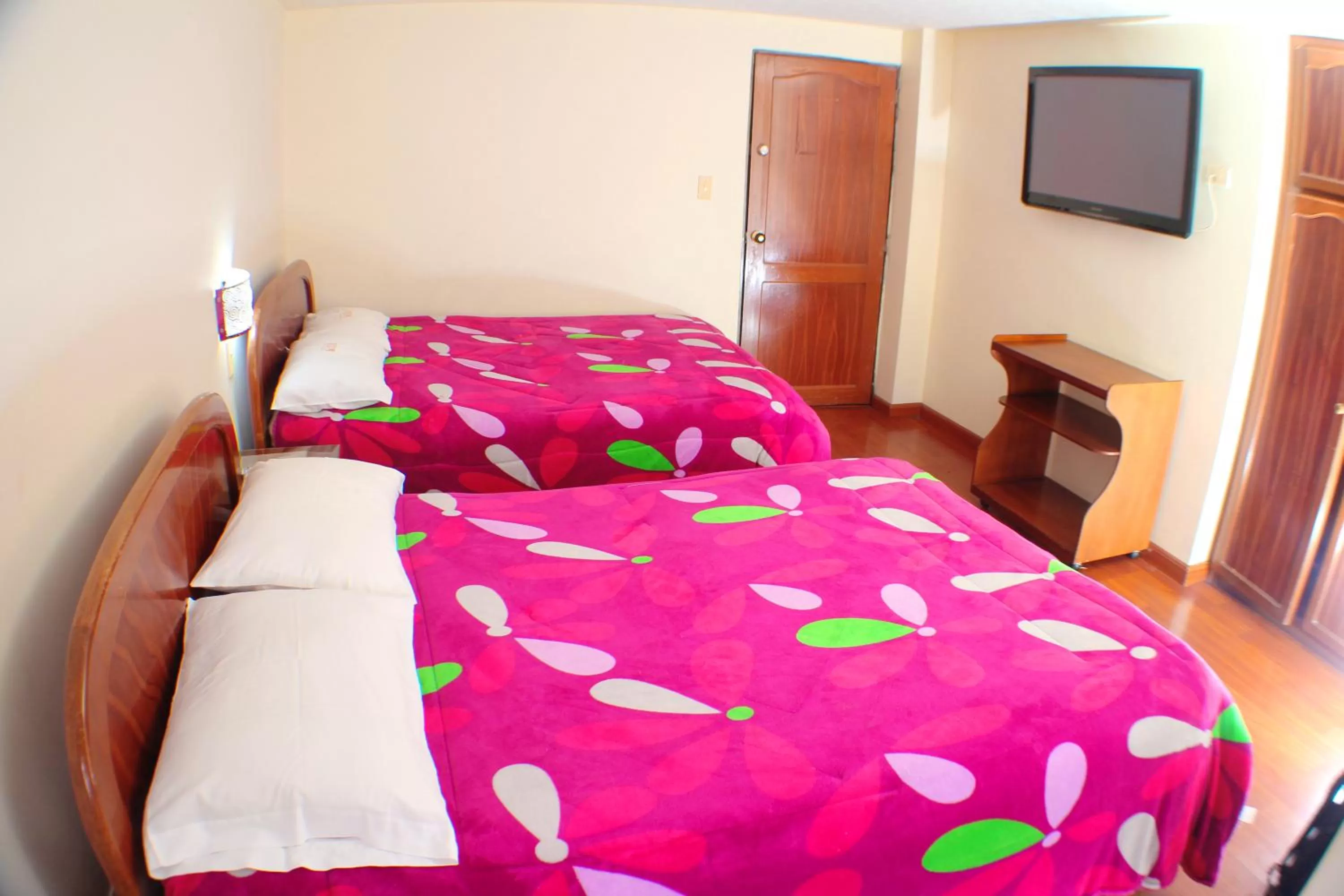 Bed in Hotel Santa Isabel 2