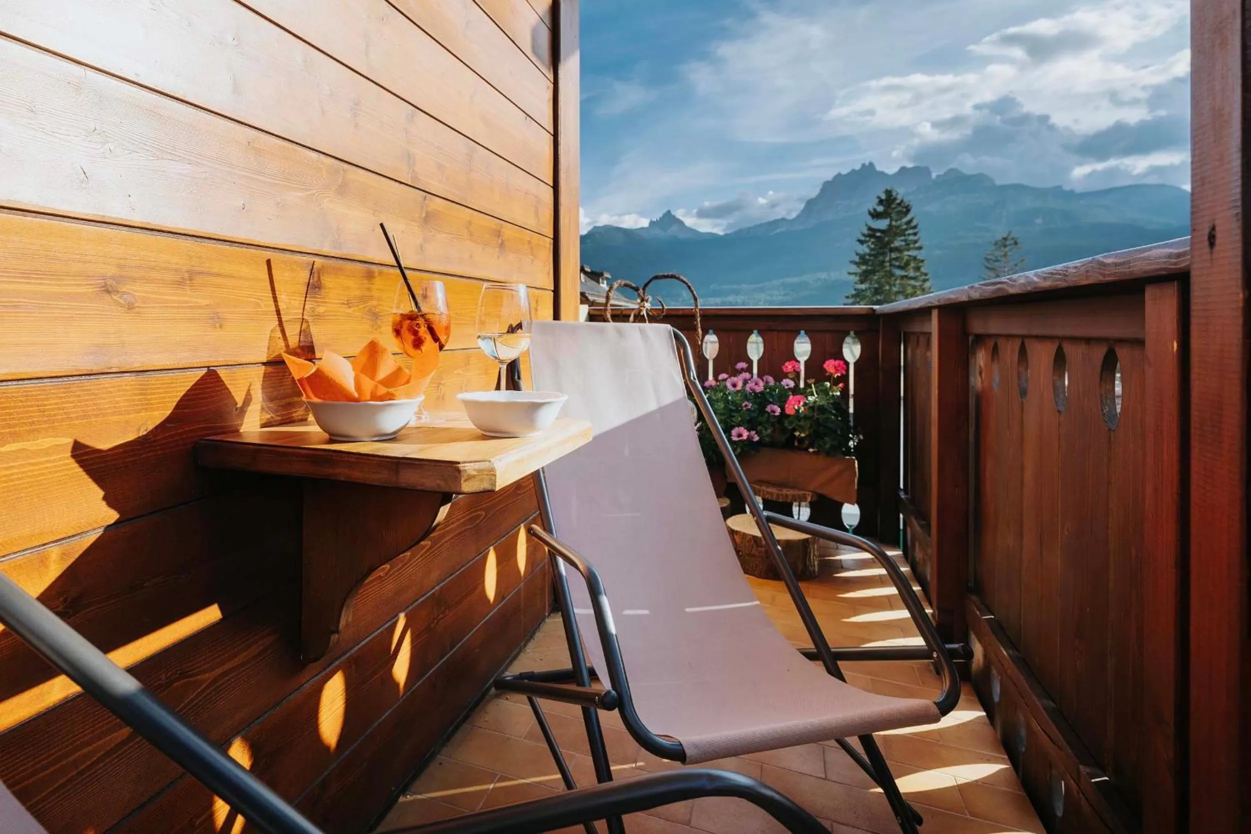 Balcony/Terrace in Hotel Panda Cortina- ricarica auto elettriche