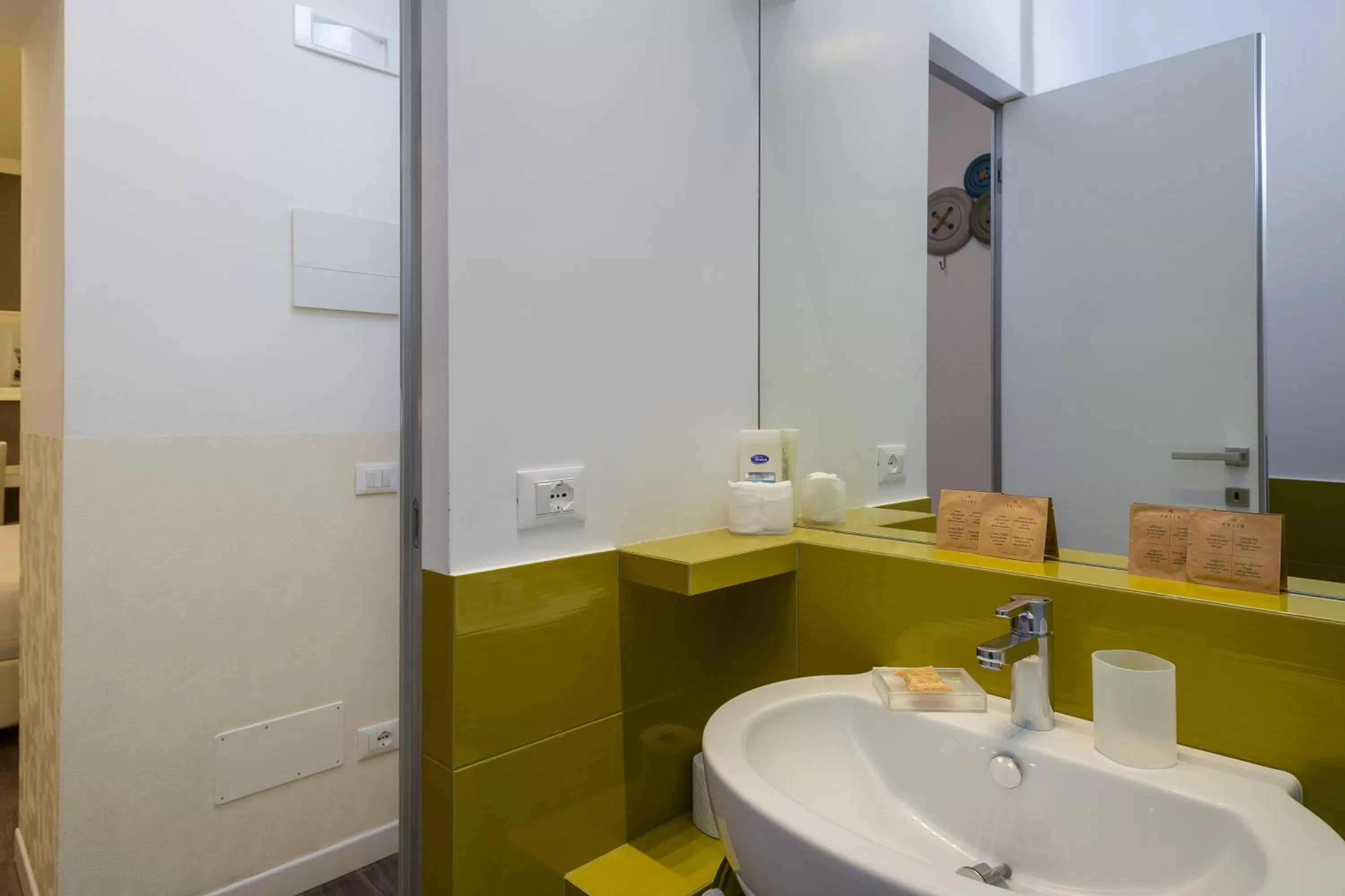 Bathroom in Zefiro Home