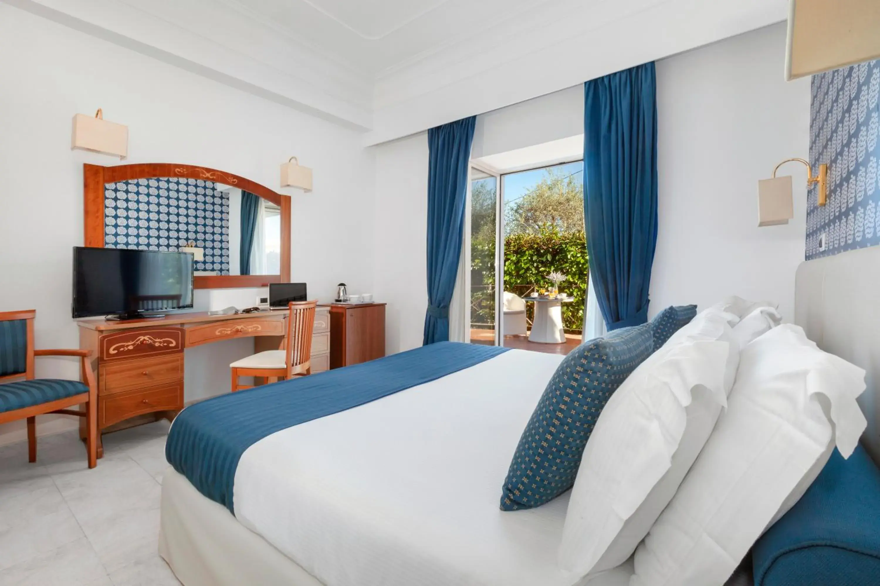 Double Room with Terrace in Atlantic Palace Hotel Double Room with Terrace in Atlantic Palace Hotel