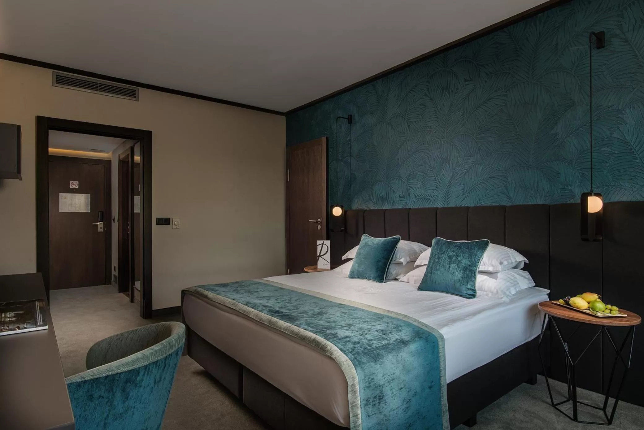 Bed in Rosslyn Central Park Hotel Sofia