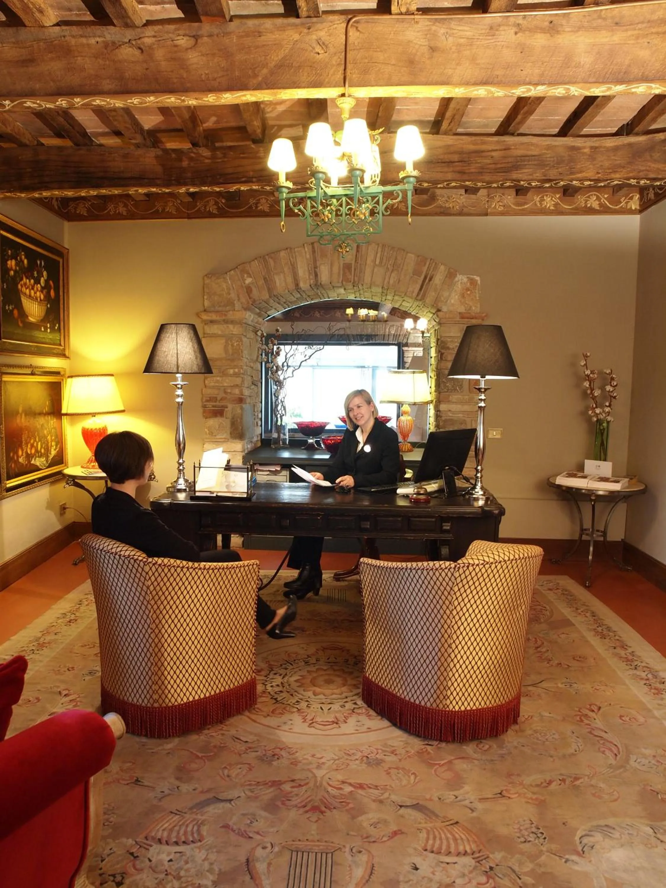 Staff in Relais Todini - Residenza d'epoca - Luxury Historic house