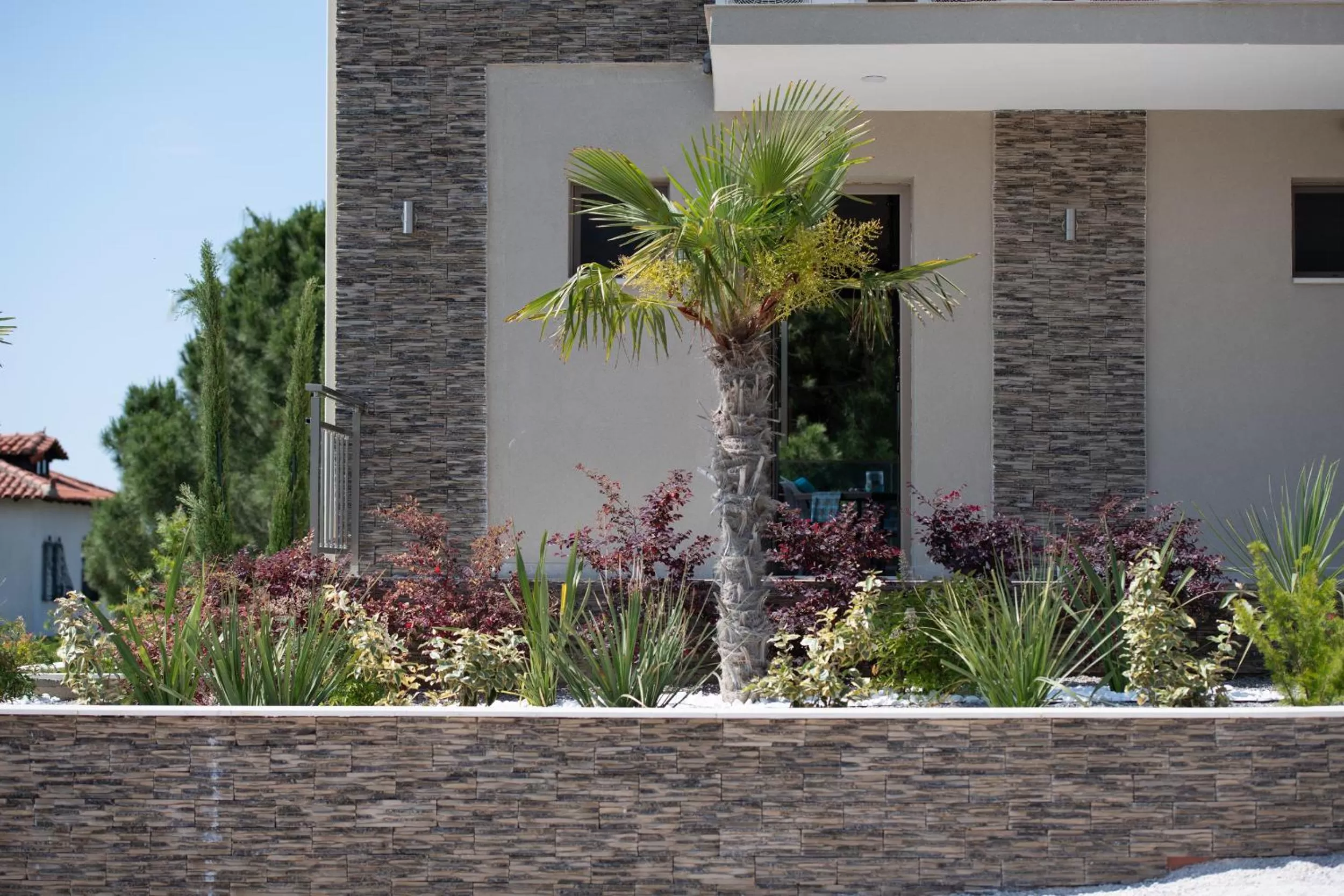 Property building in Villa Sara