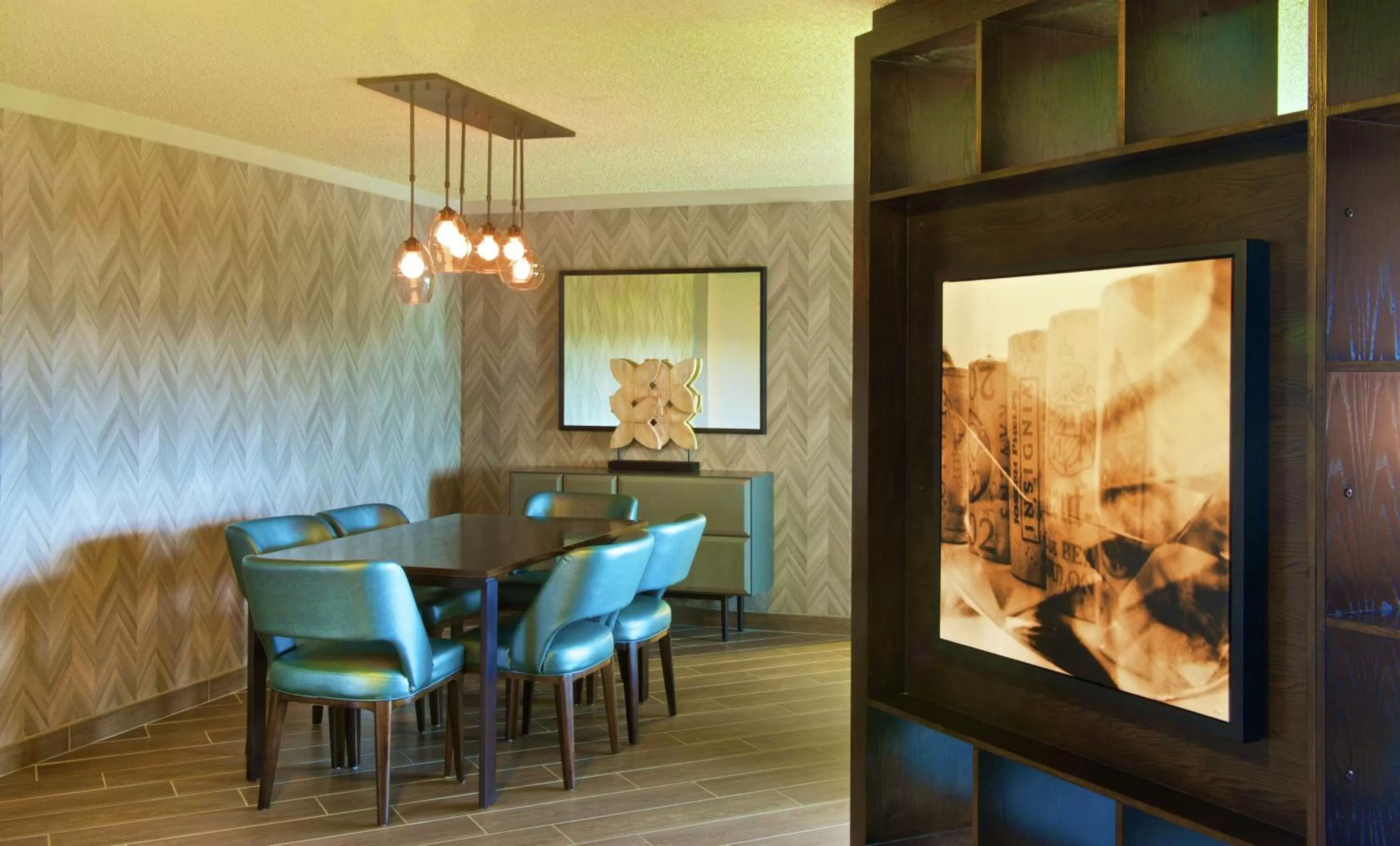 Living room in Embassy Suites by Hilton Portland Tigard