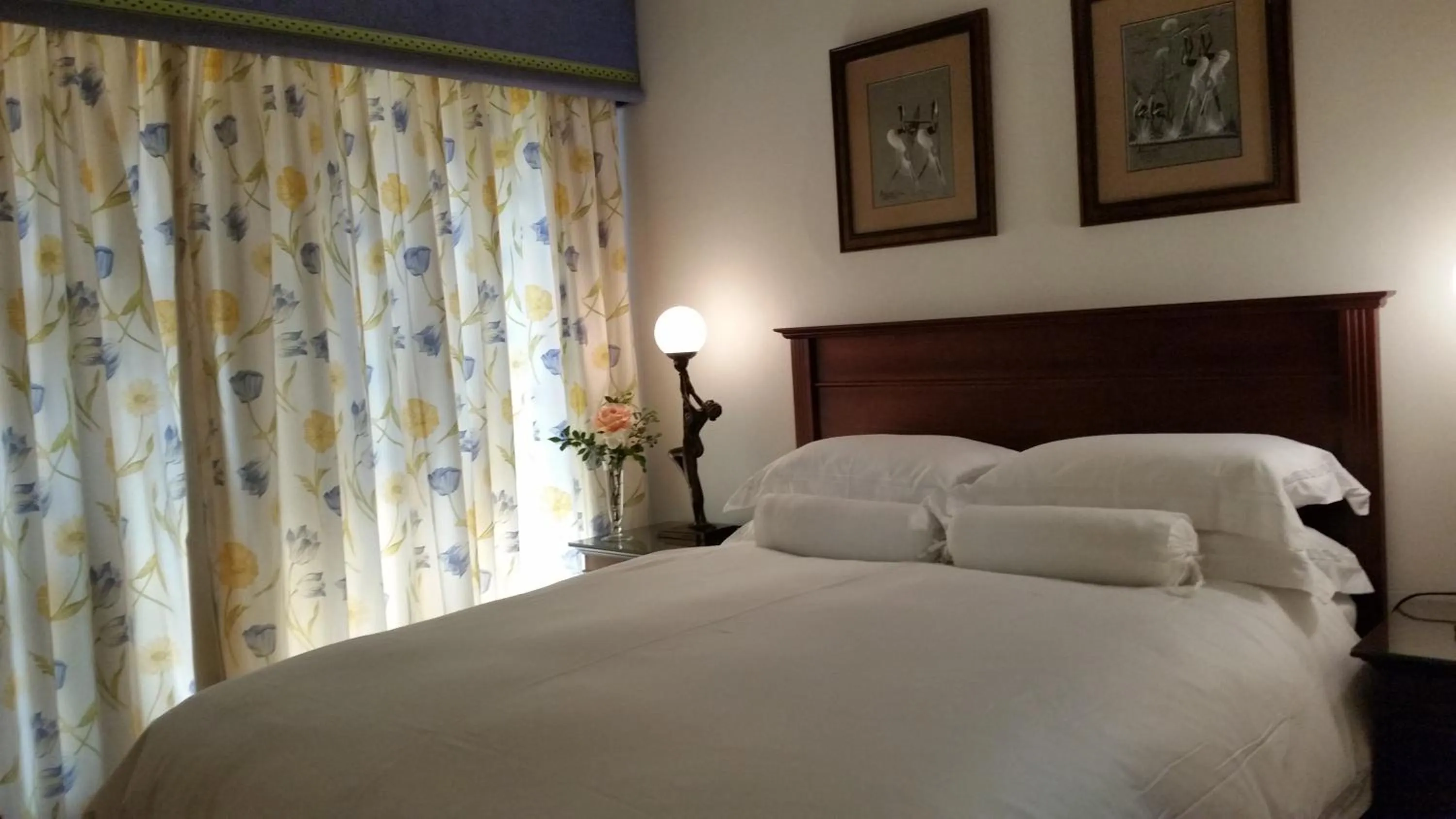 Bedroom, Bed in Royal Ridge Guesthouse