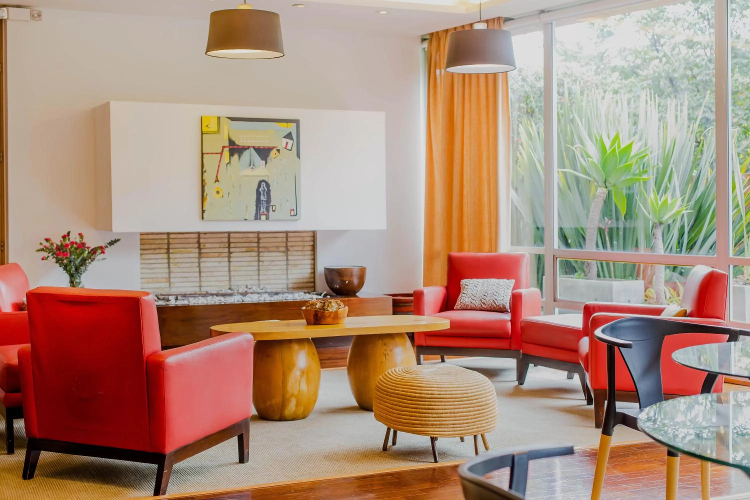 Library in Faranda Collection Bogota, a member of Radisson Individuals