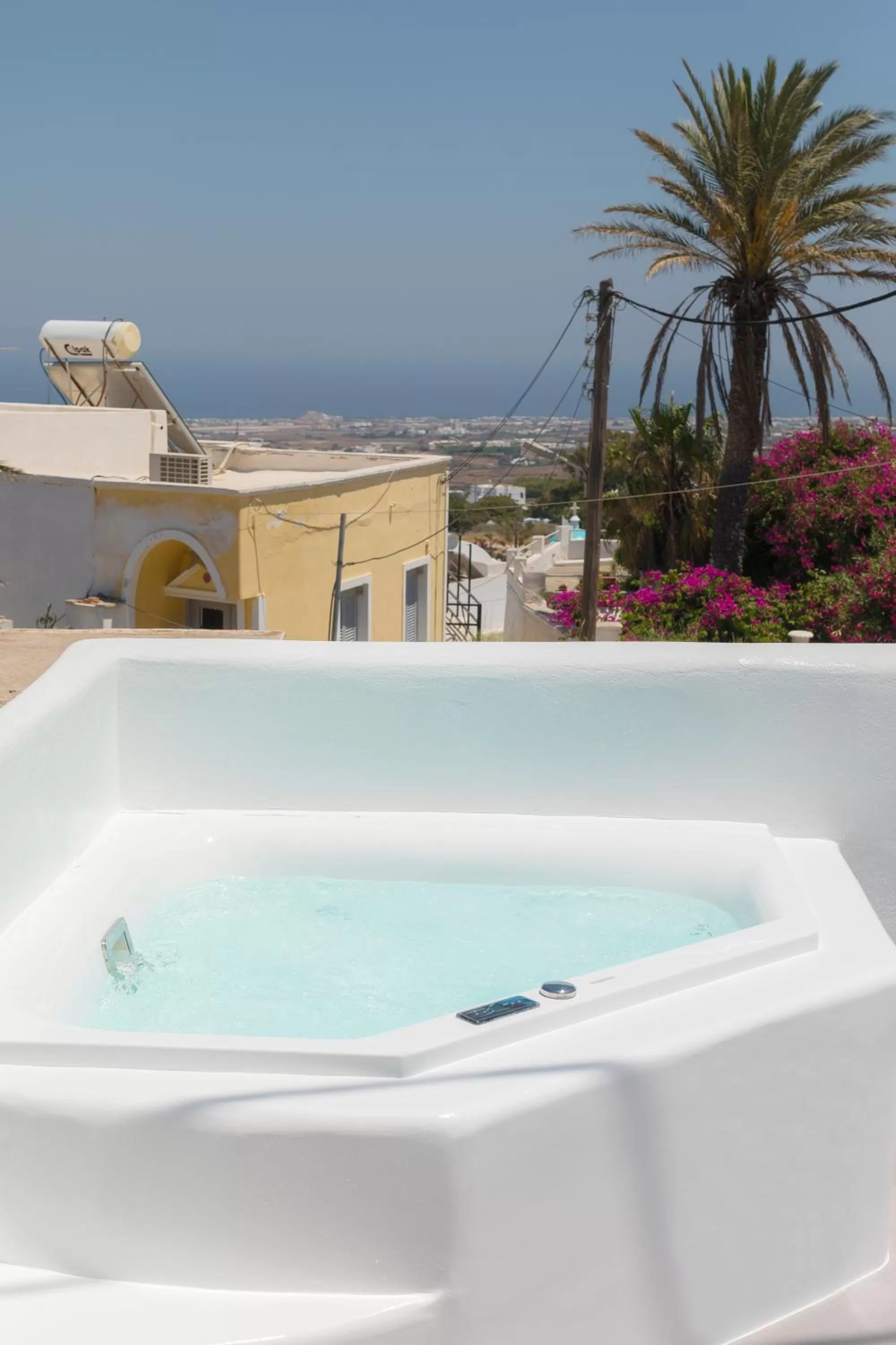 Hot Tub in Eternity Suites Santorini