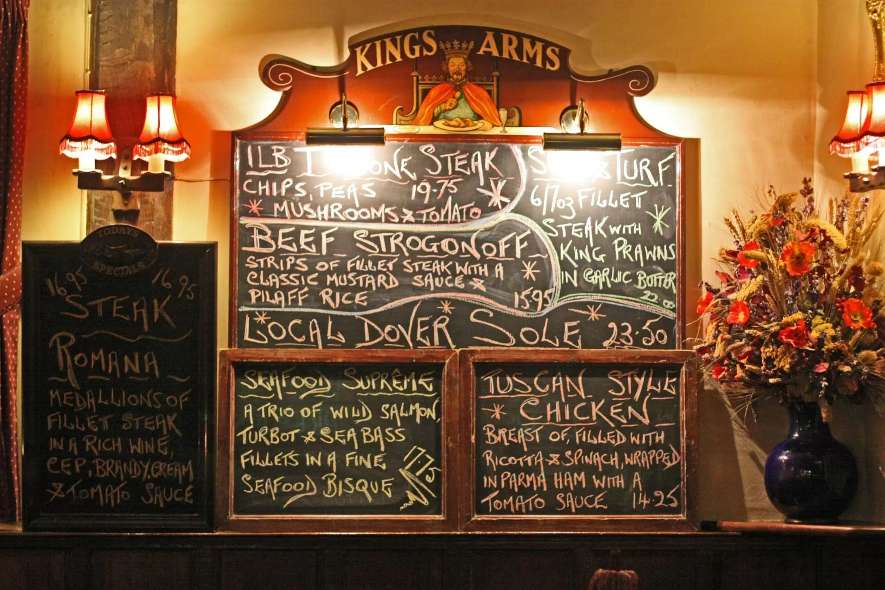 Restaurant/places to eat in Kings Arms Hotel