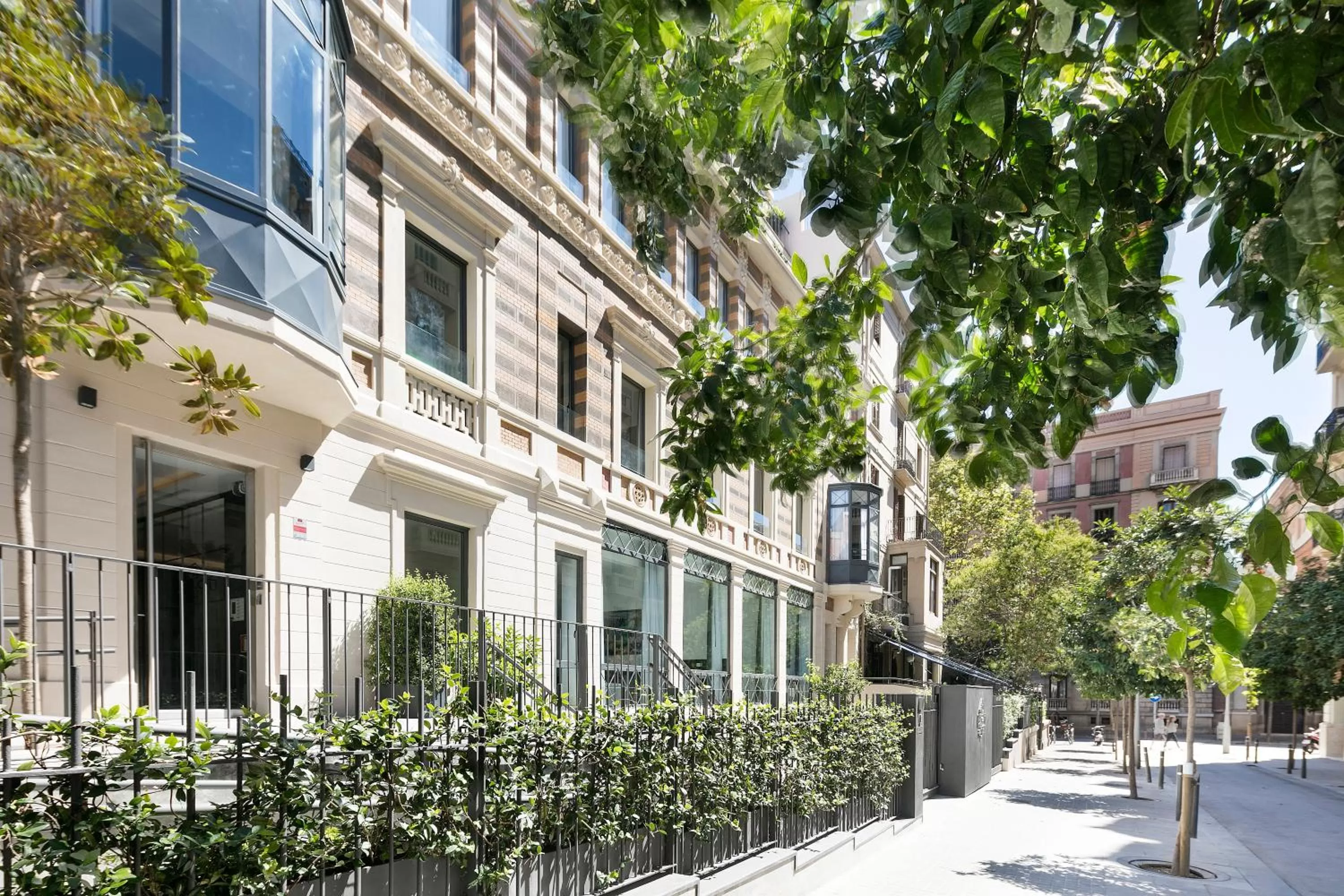 Property building in Murmuri Residence Mercader