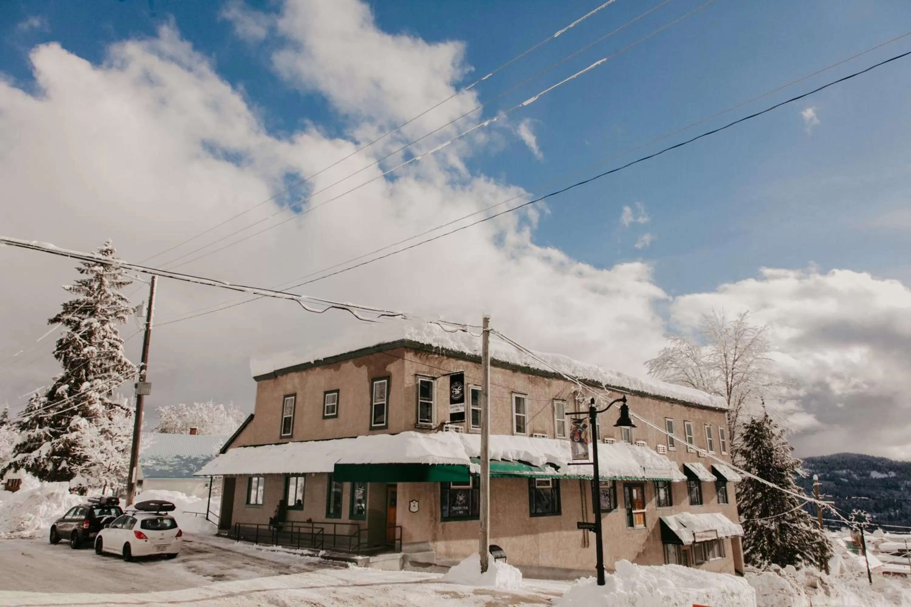 Property building in The Flying Steamshovel Inn