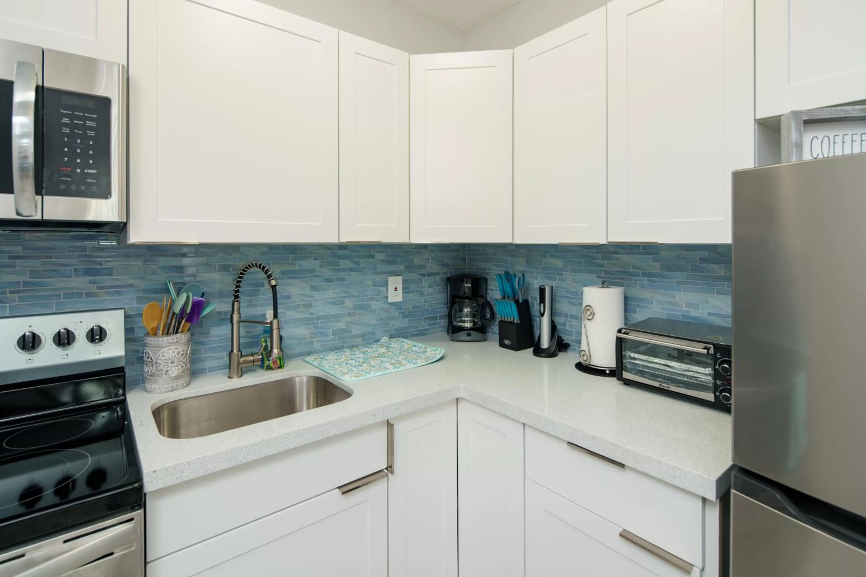 Kitchen or kitchenette in The Surf Hollywood Beach