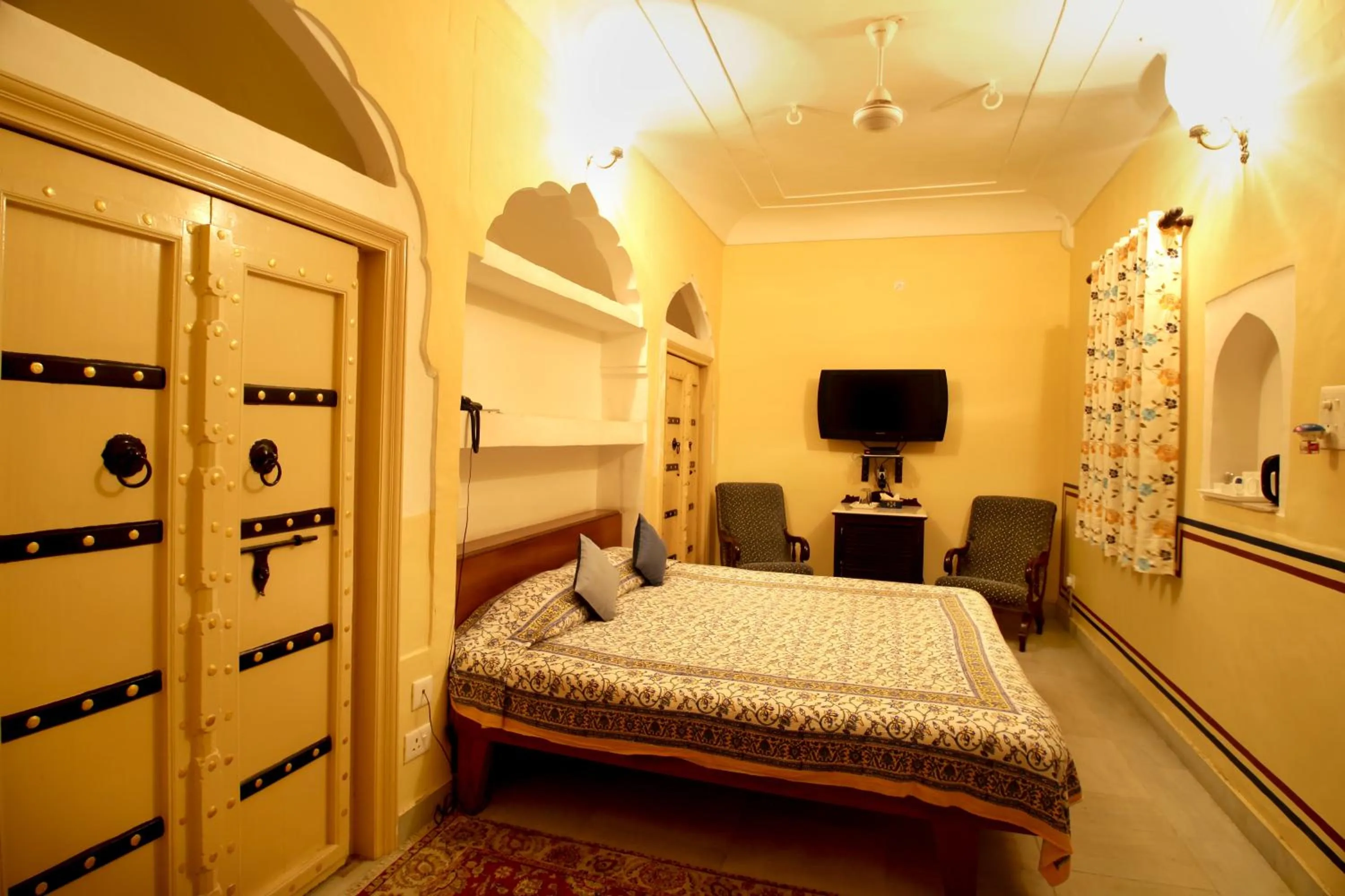Courtyard Double Room in Khatu Haveli