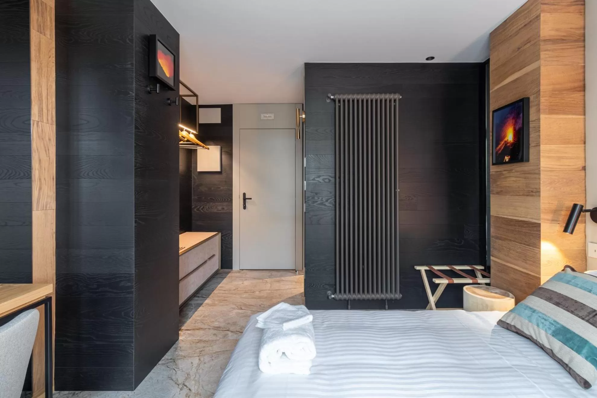 Photo of the whole room, Bed in Locanda Milia Etna