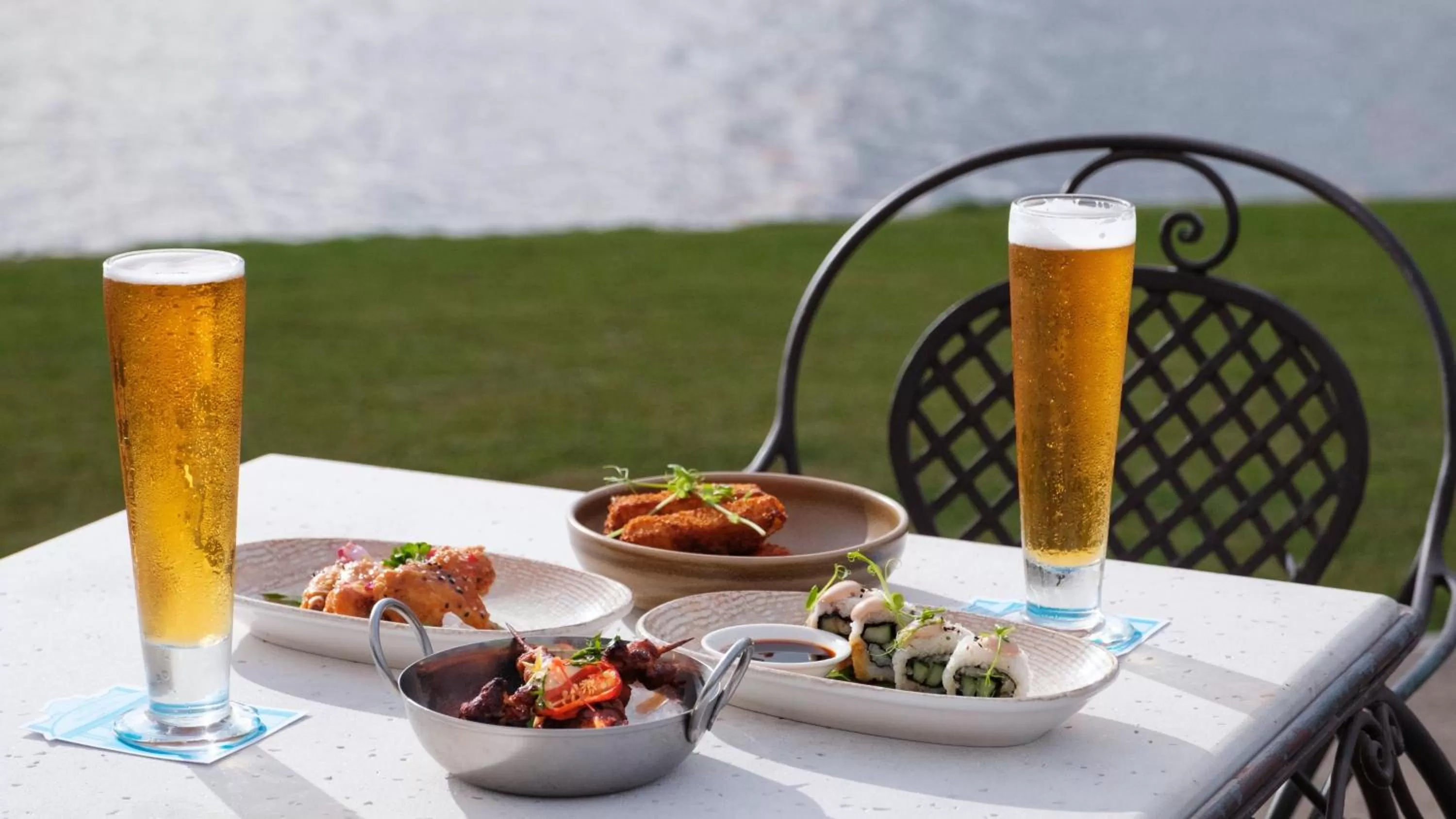 Lounge or bar in Grand Pacific Hotel