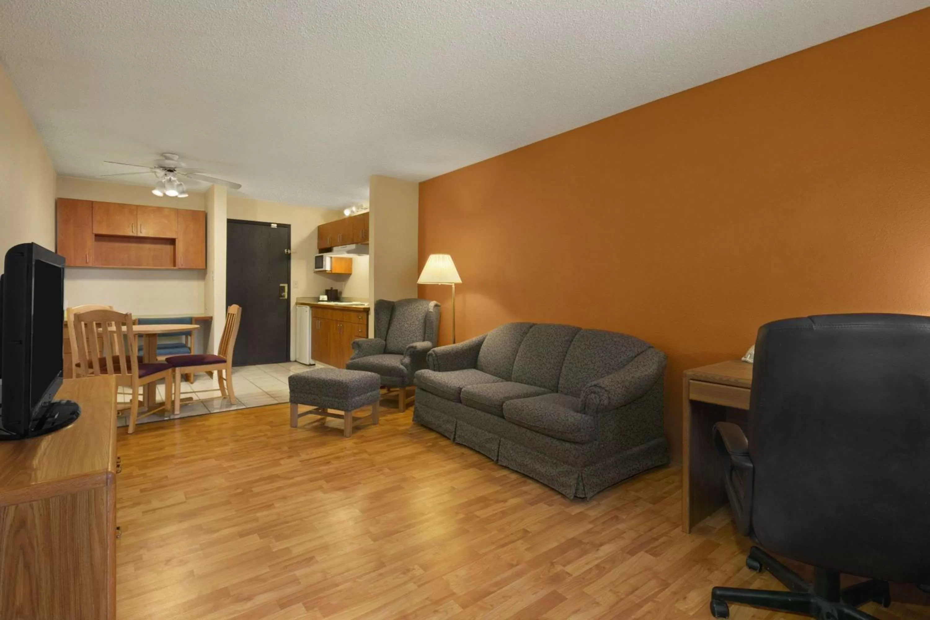 Photo of the whole room in Days Inn & Suites by Wyndham Stevens Point