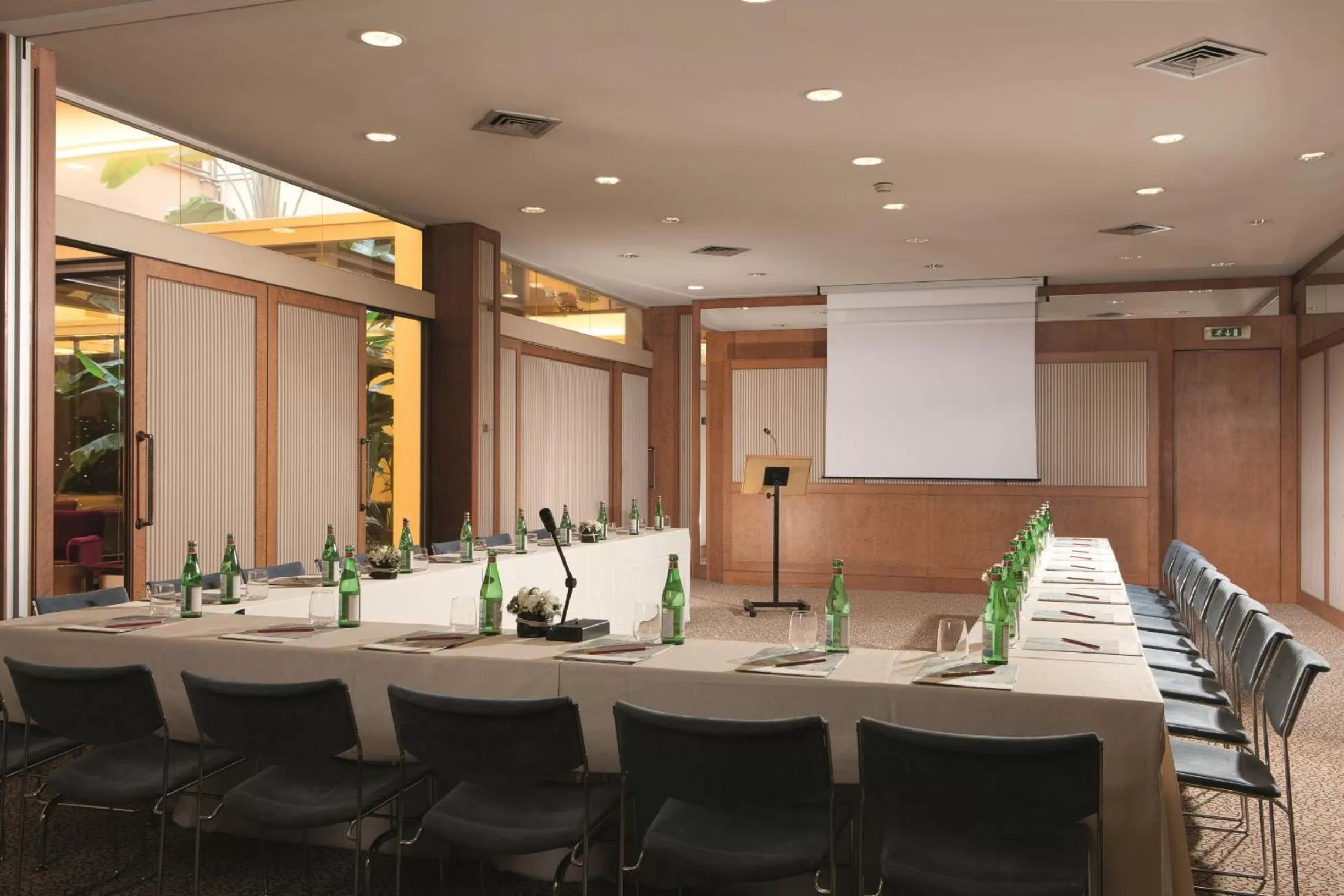 Business facilities in Hotel dei Borgognoni