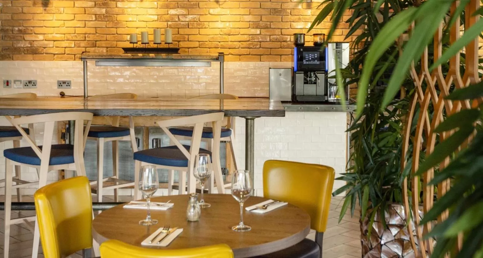 Restaurant/places to eat in Nox Hotel Galway