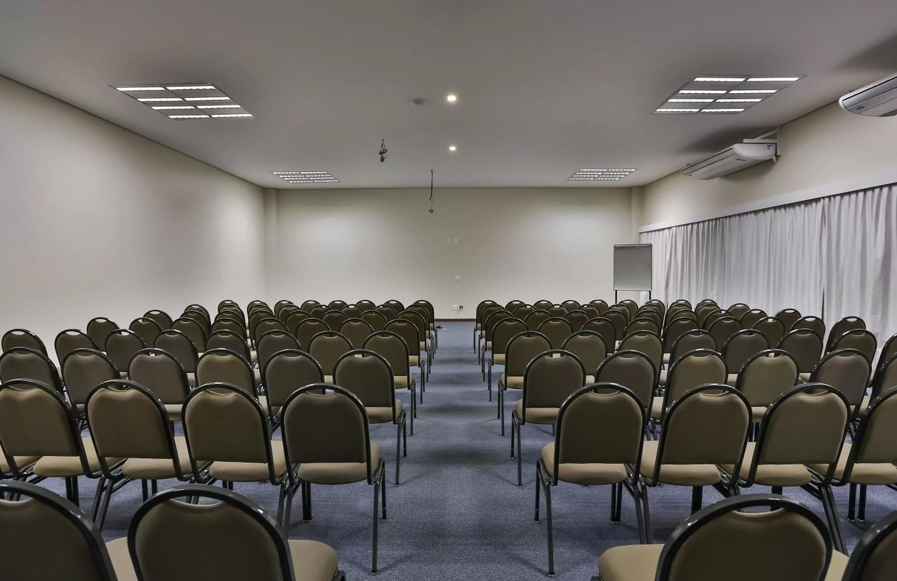 Banquet/Function facilities in Comfort Mogi Guaçu