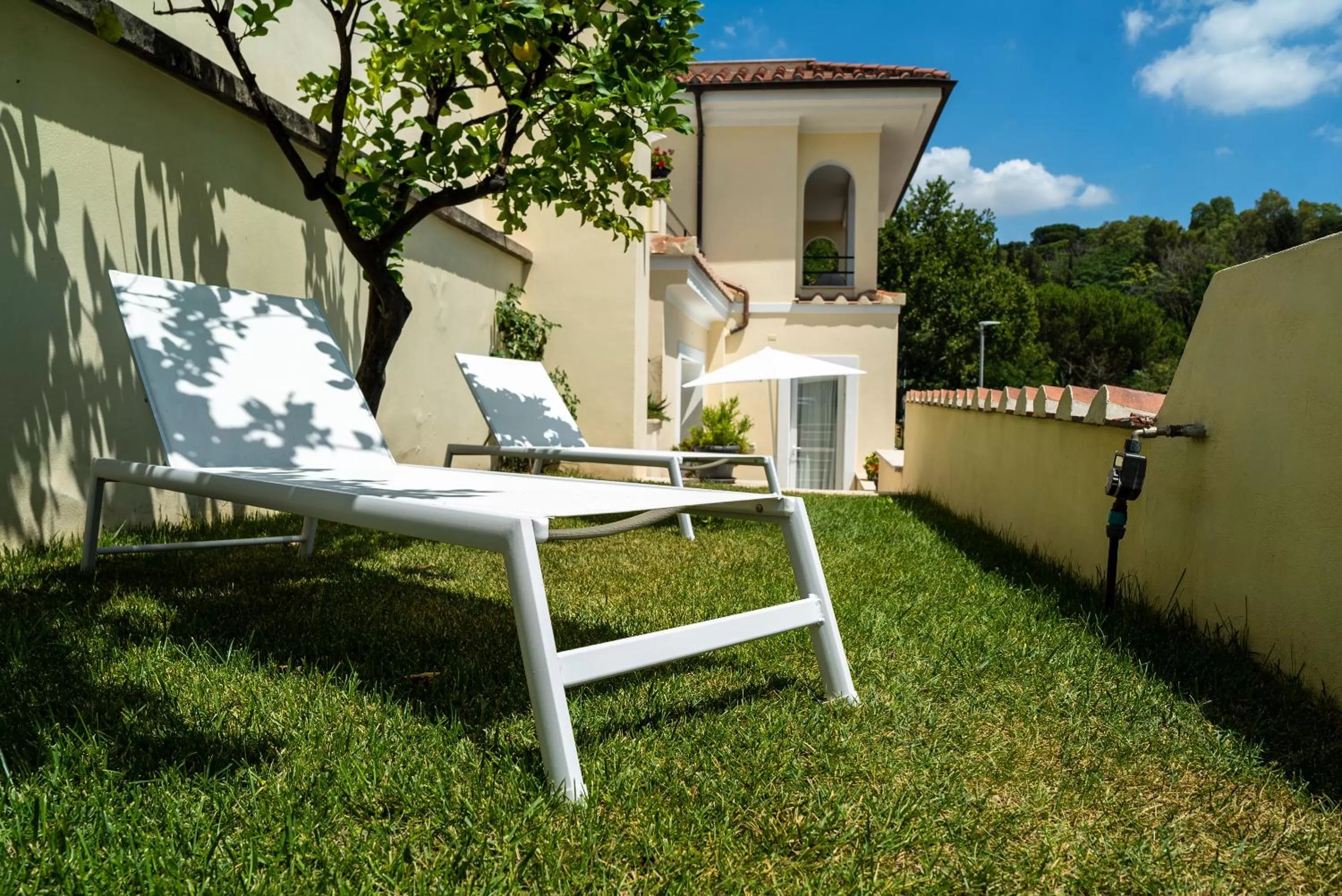 Property building in Monastero dei Santi