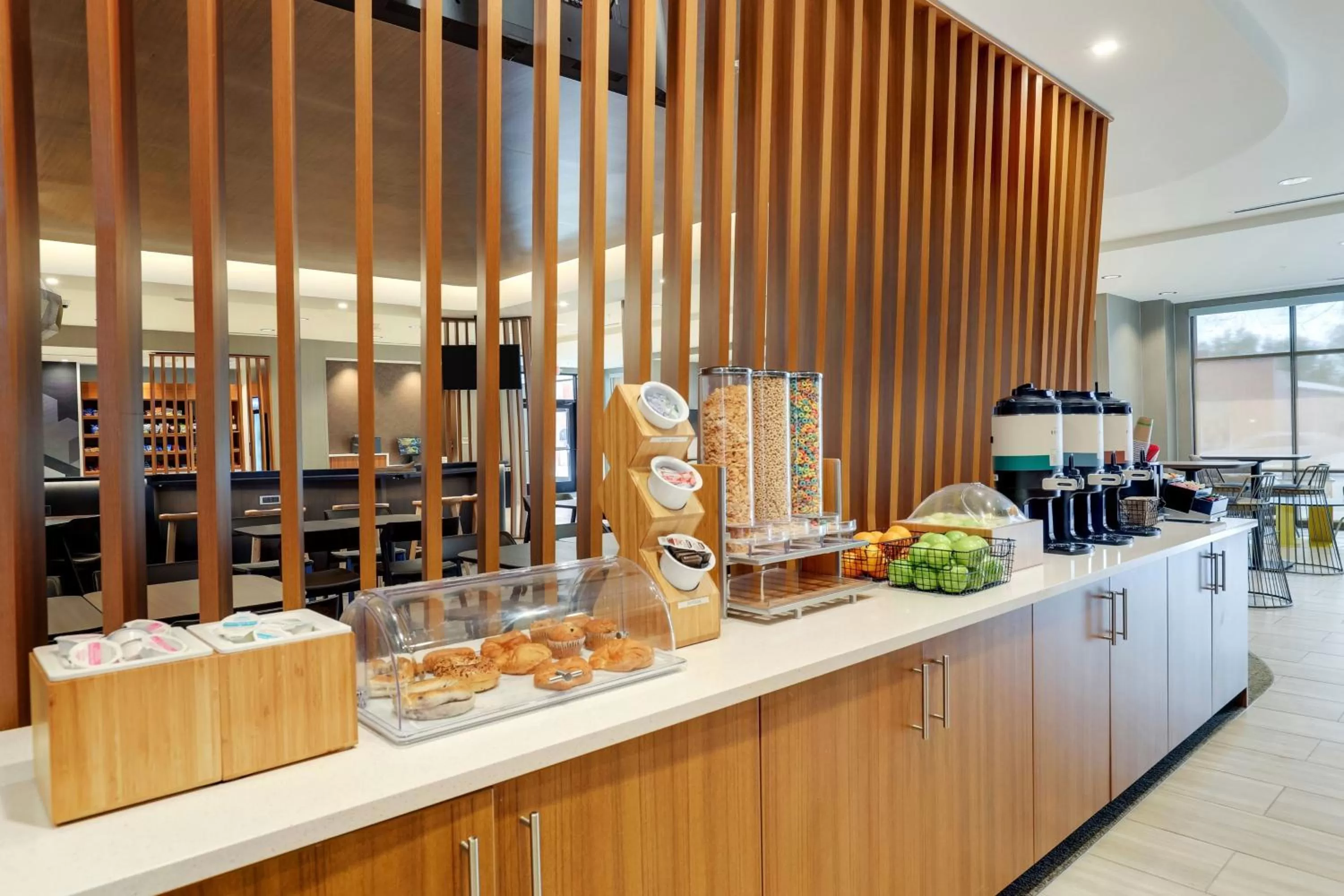 Breakfast in SpringHill Suites by Marriott Cheraw