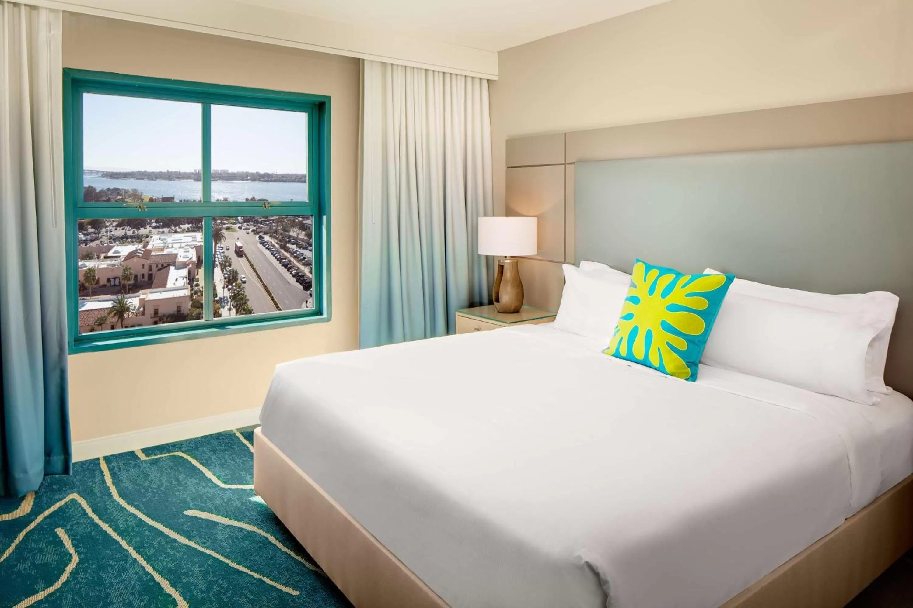 Bed in Embassy Suites by Hilton San Diego Bay Downtown