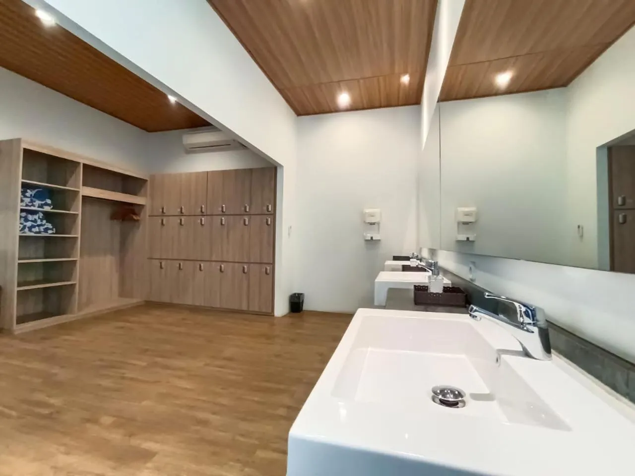 locker in Zuri Express Lippo Cikarang