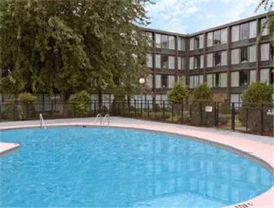 Day in Ramada by Wyndham Watertown Thousand