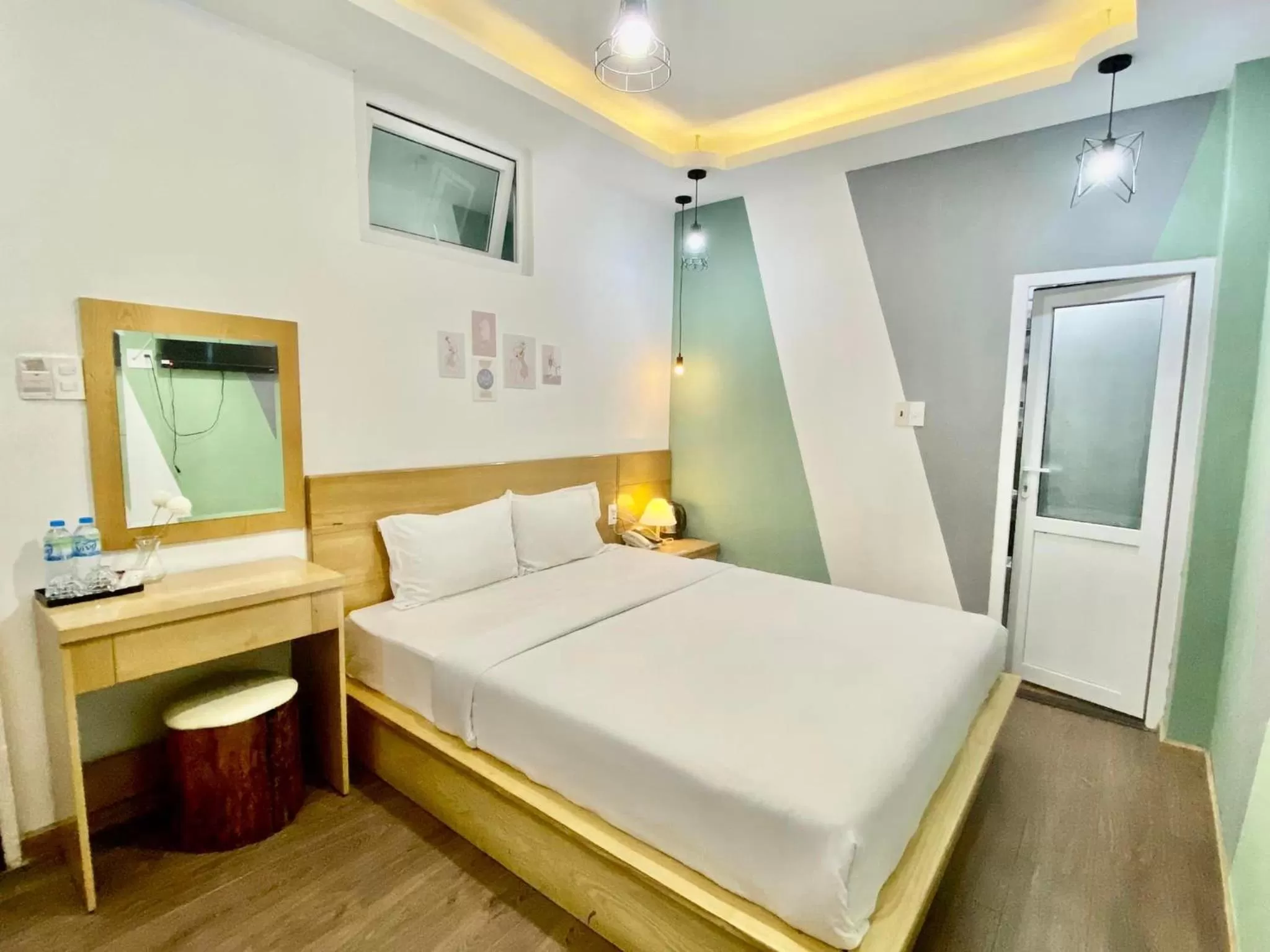 Large Double Room in Bống Stay