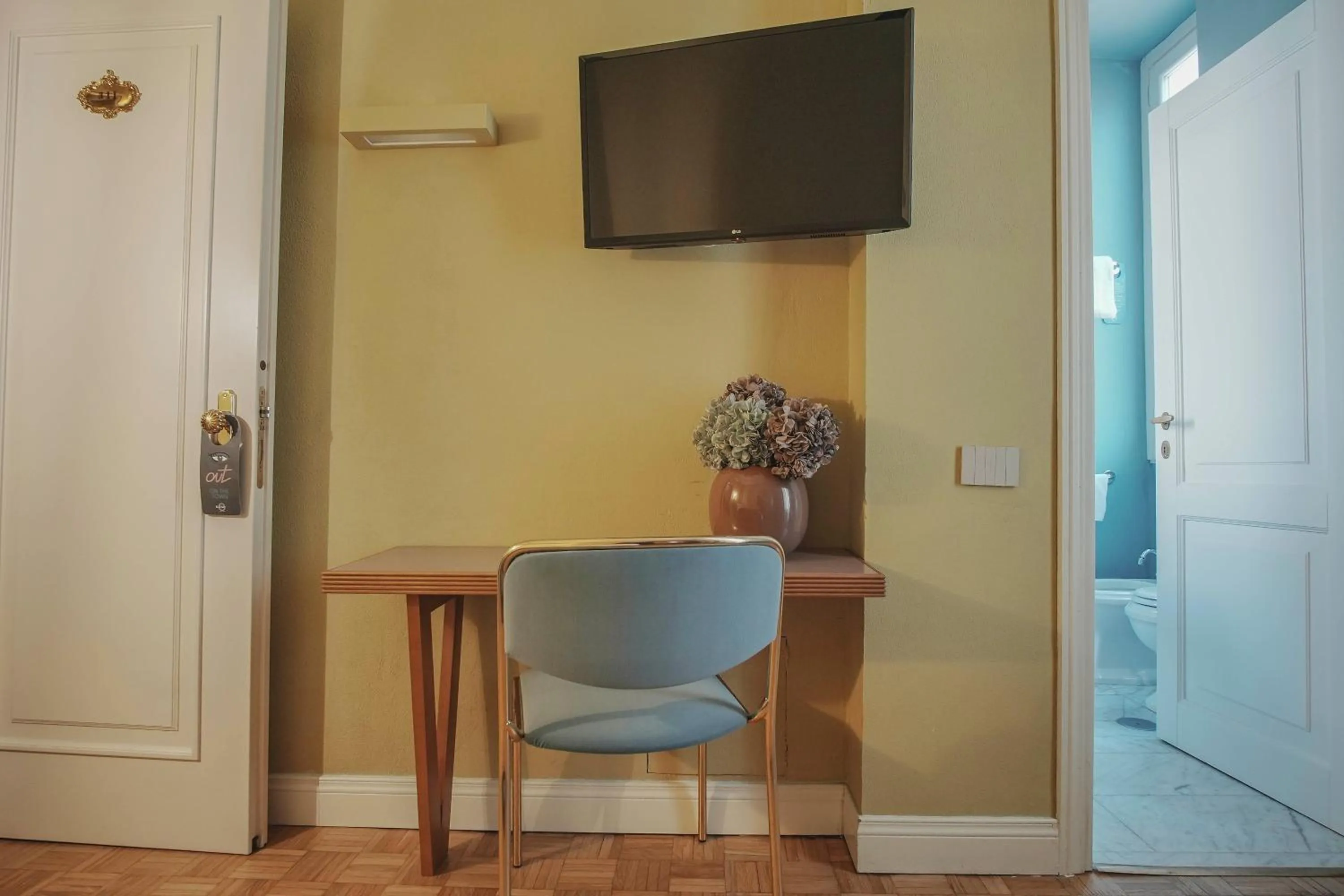 TV and multimedia in Hotel City Palazzo Dei Cardinali